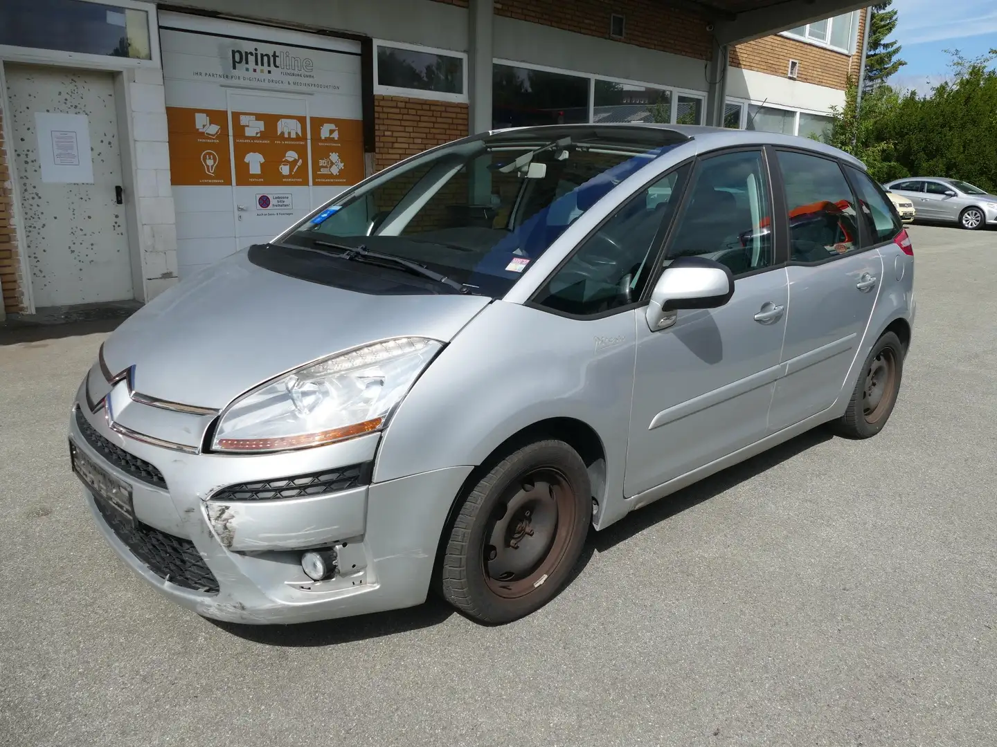 Citroen C4 Picasso C4 Picasso 1.8 16V Klimaautomatik HU/AU 12/2025 Silber - 1