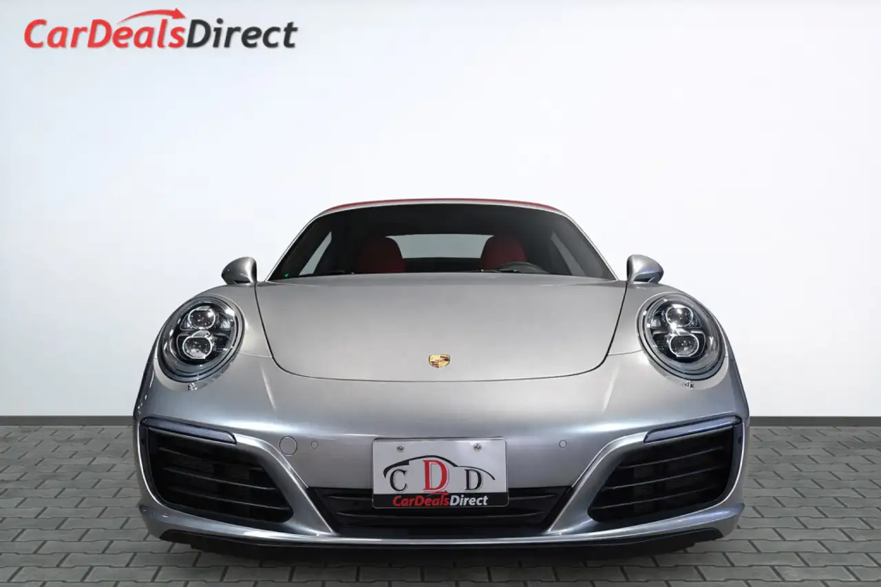 Porsche 911 снимка Porsche 911
