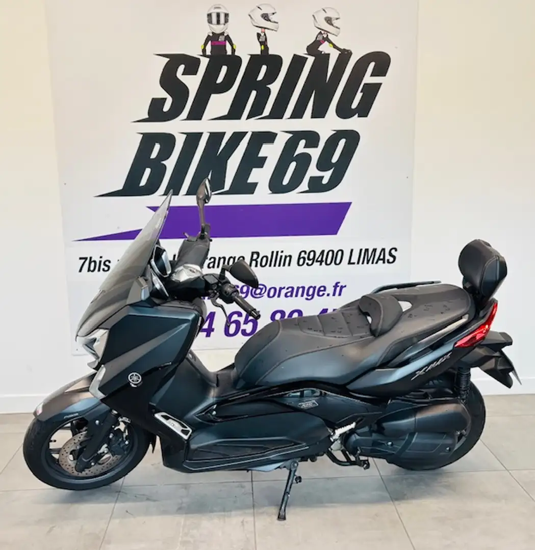 Yamaha X-Max 125 Negro - 1