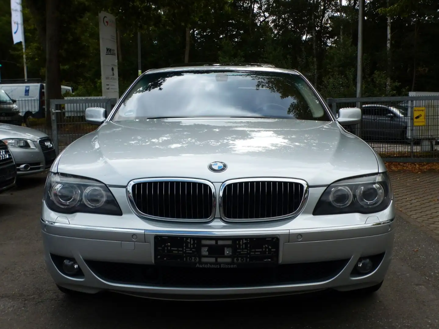 BMW 760 Li V12 Xen Nav SDach Memory 4Zo Shz AHK VOLL Argent - 2