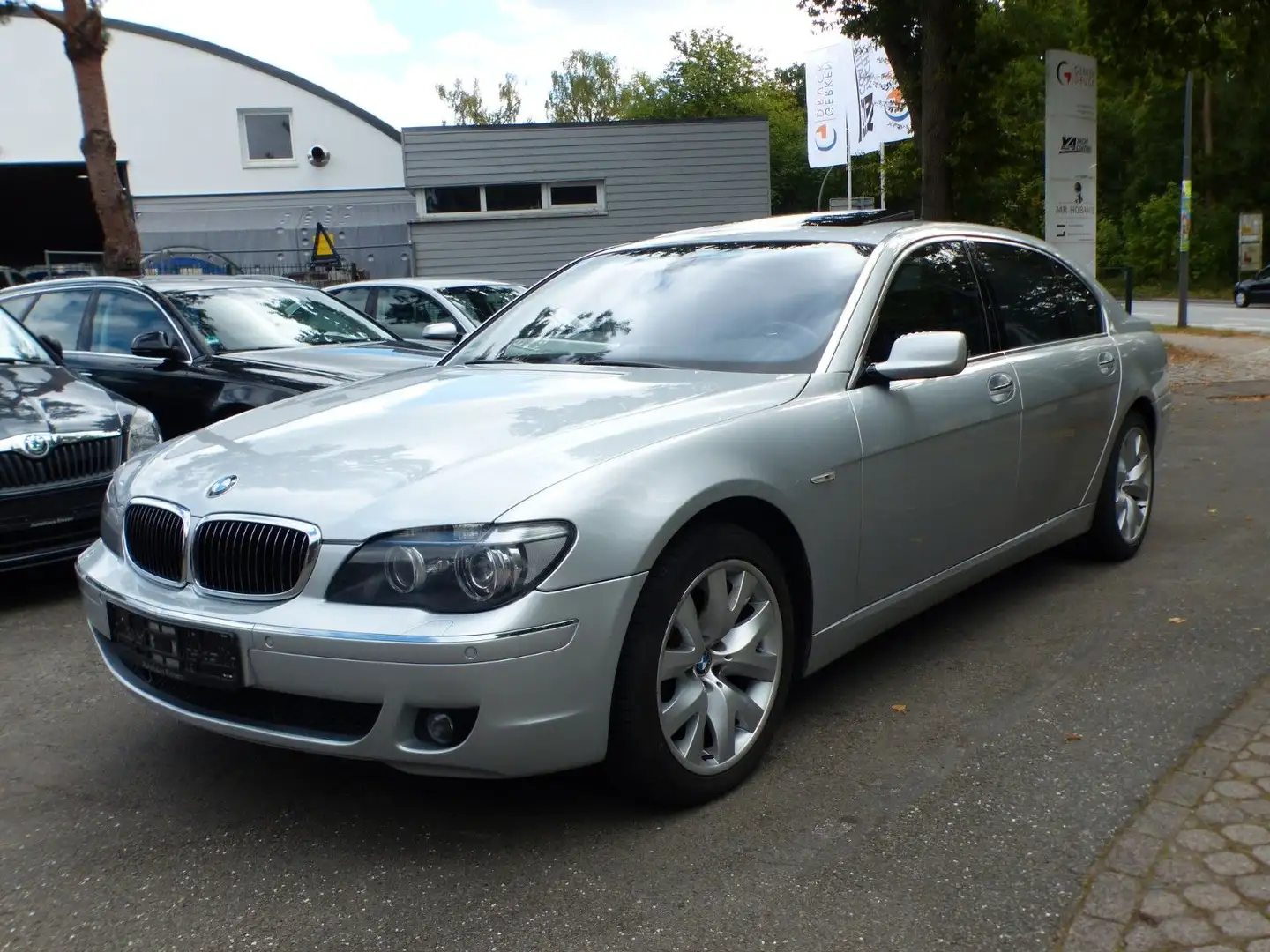 BMW 760 Li V12 Xen Nav SDach Memory 4Zo Shz AHK VOLL Argent - 1