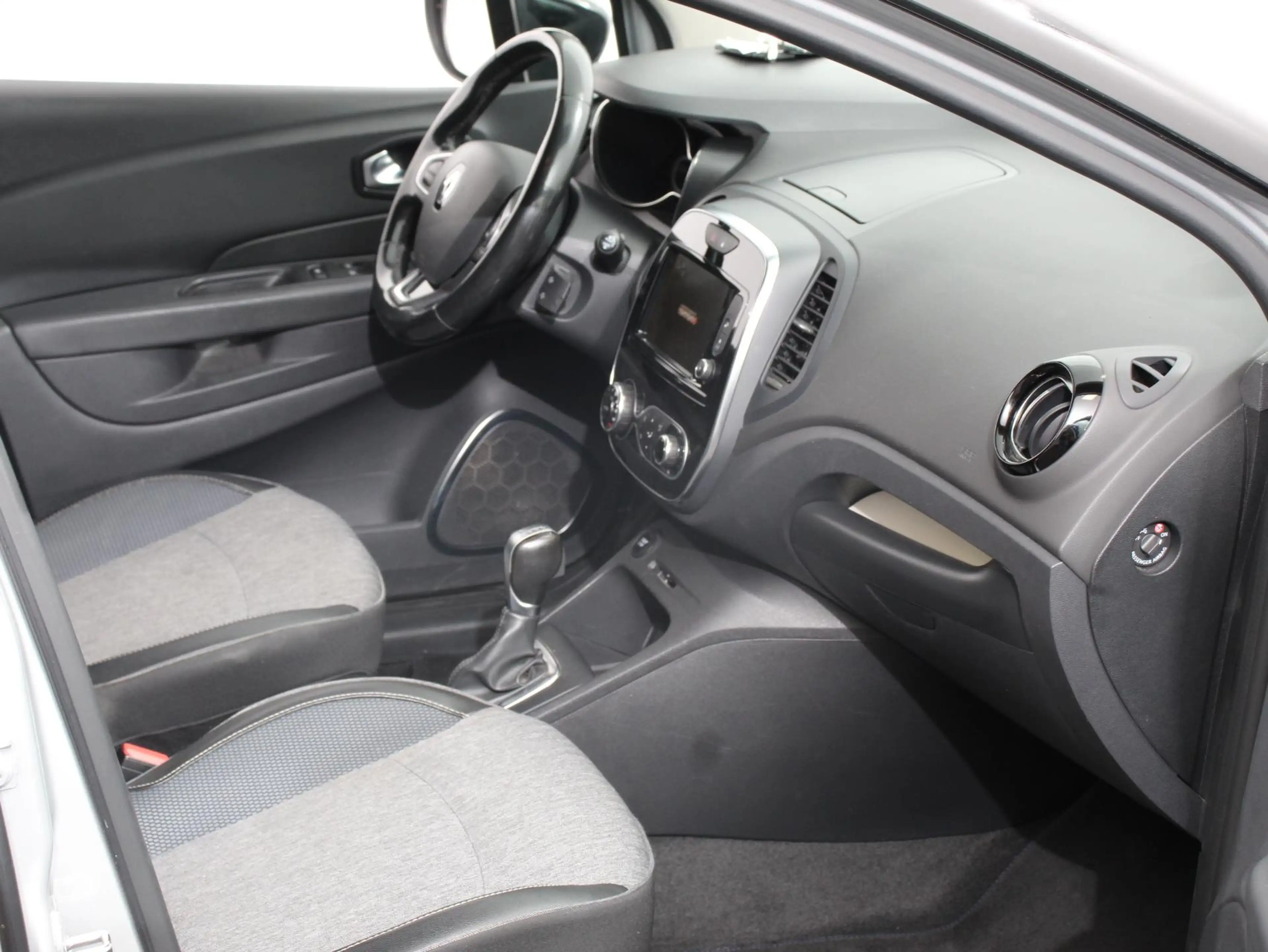 Renault Captur 1.3 TCe Intens Automaat Climate control, Navigatie — photo 13