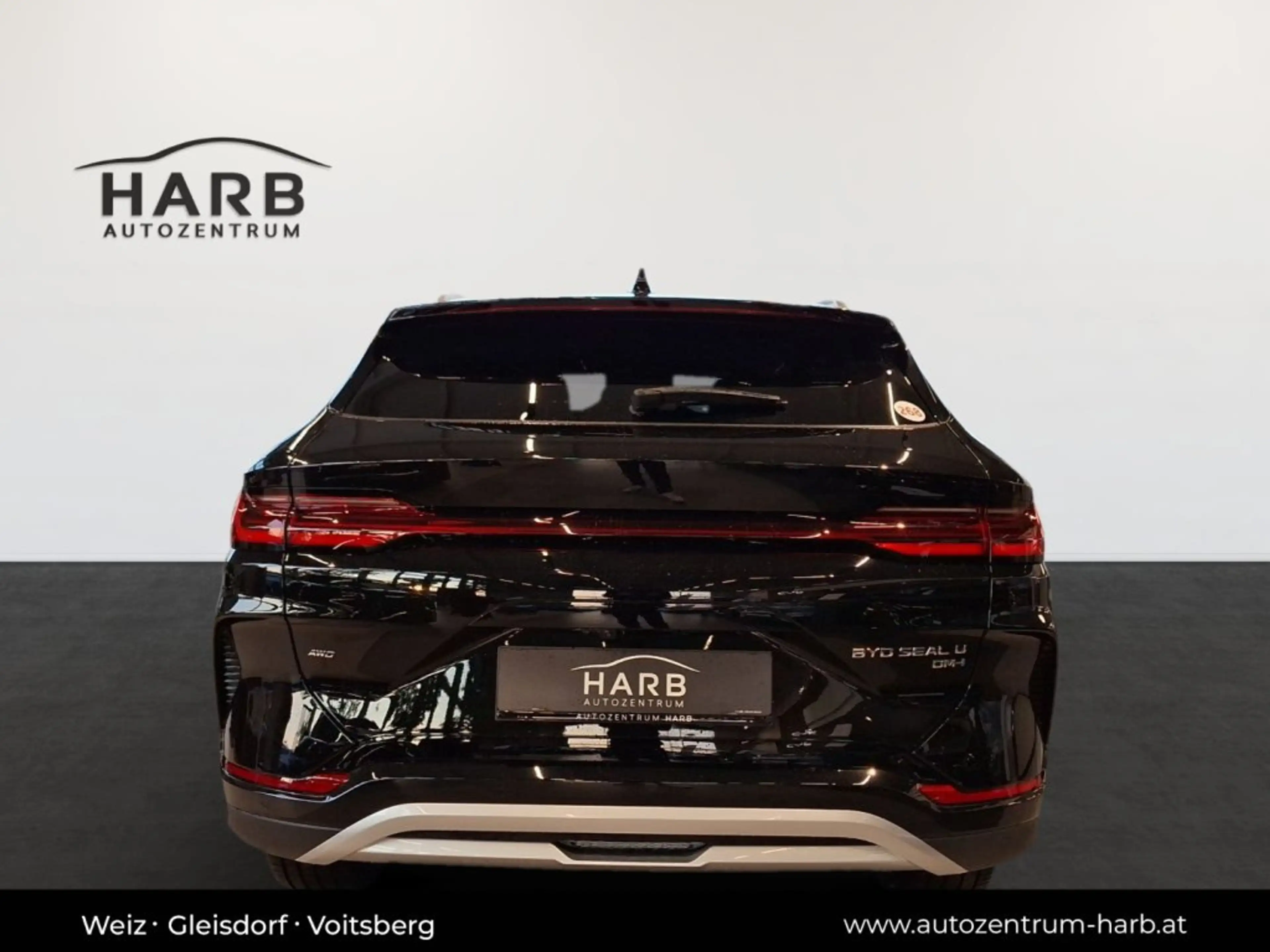 BYD Seal U DM-i Design AWD — photo 7