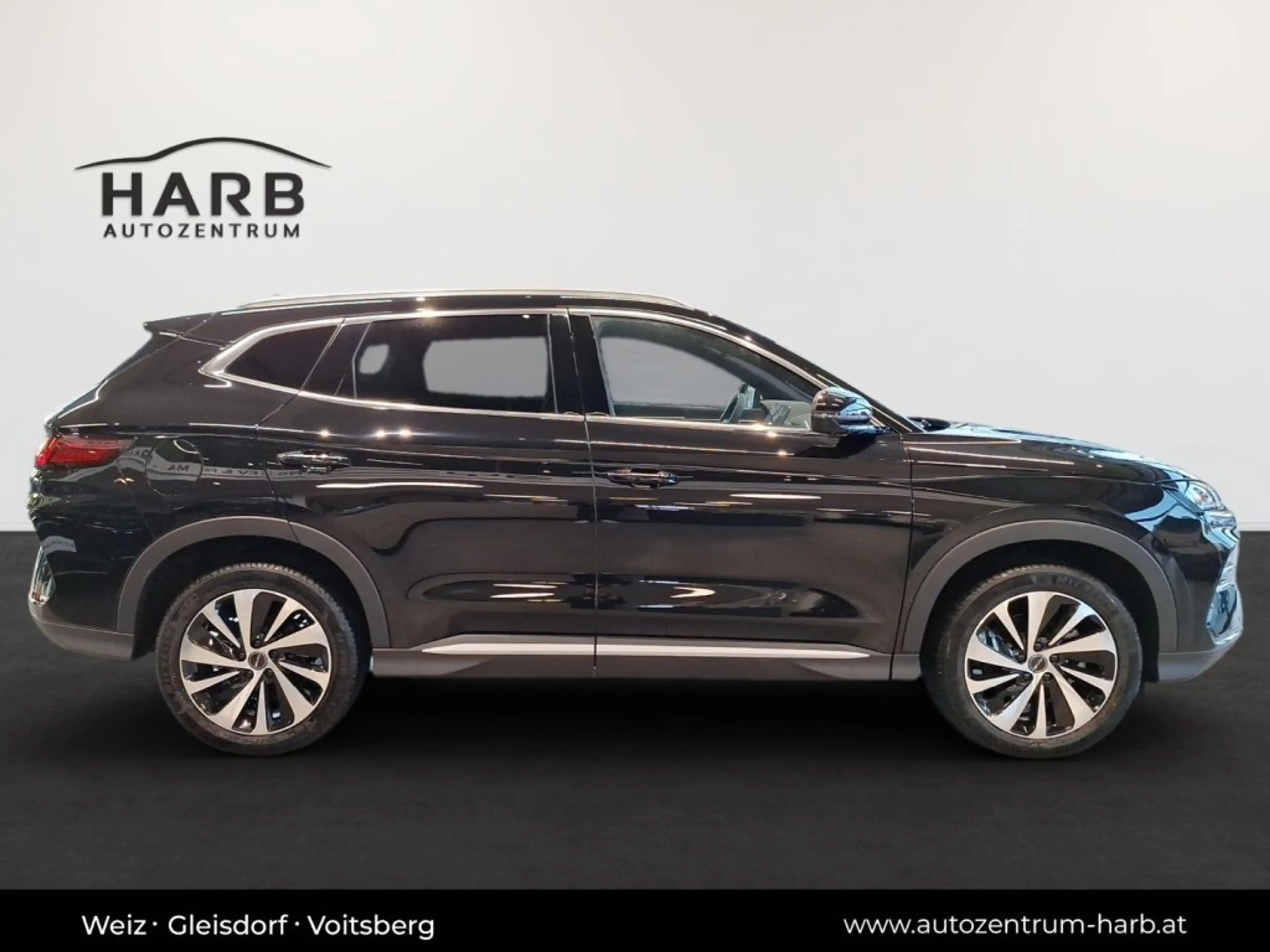BYD Seal U DM-i Design AWD — photo 9