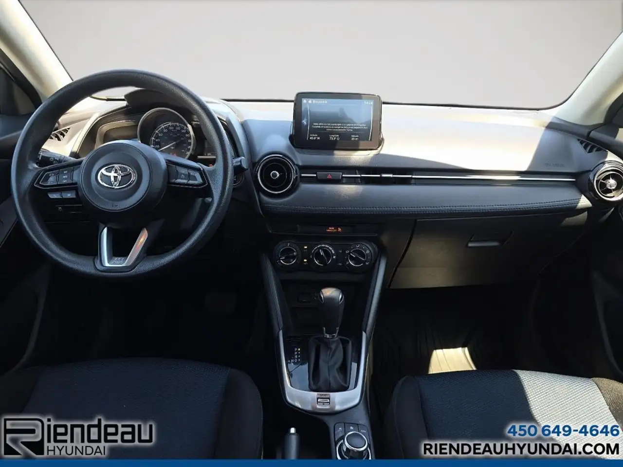 Toyota Yaris снимка Toyota Yaris