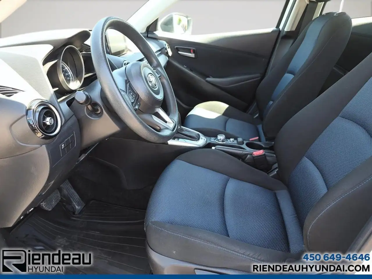 Toyota Yaris снимка Toyota Yaris
