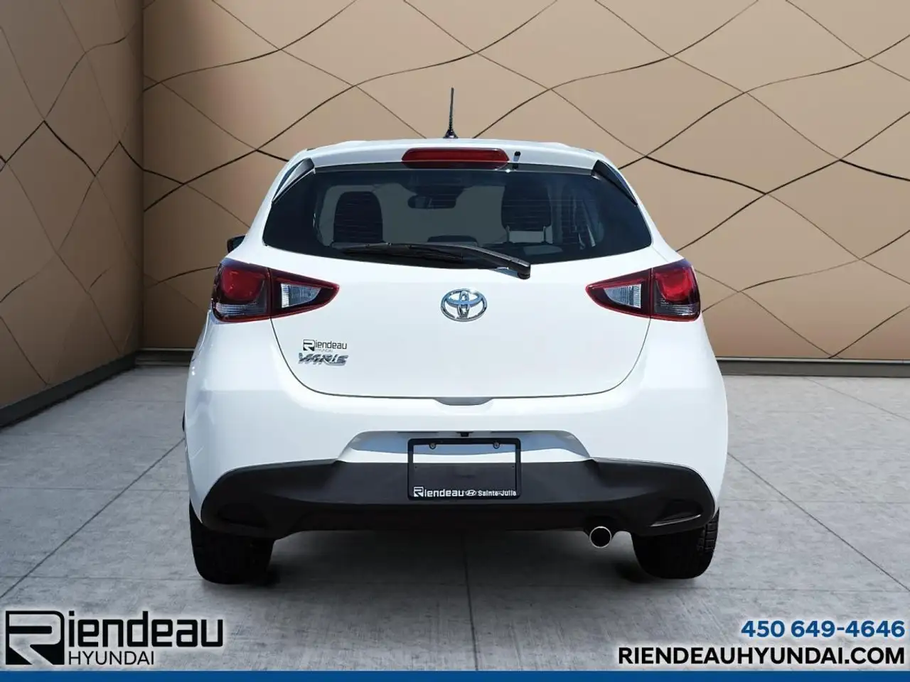 Toyota Yaris снимка Toyota Yaris