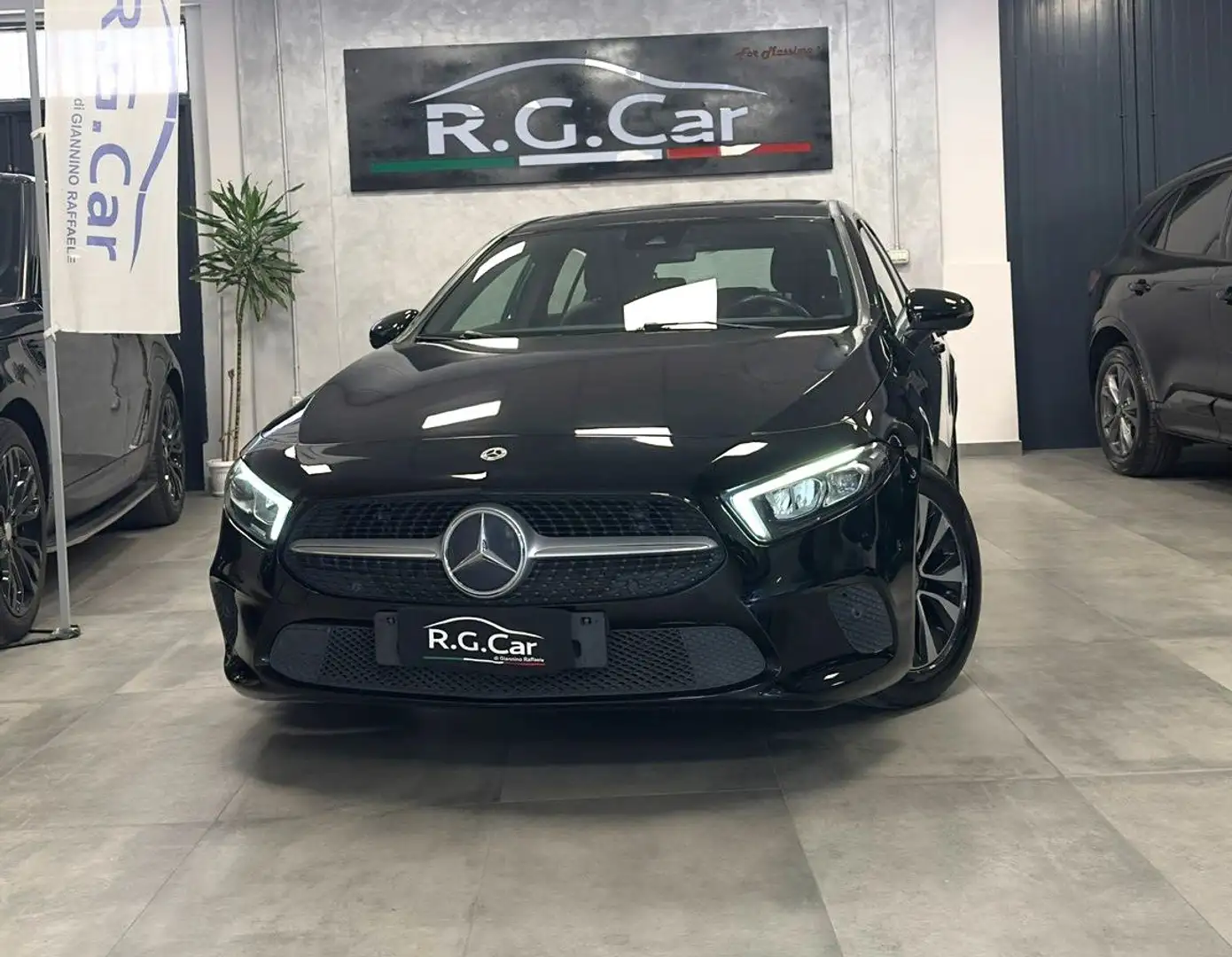 Mercedes-Benz A 180 Classe A - W177 2018 d Business auto Noir - 2