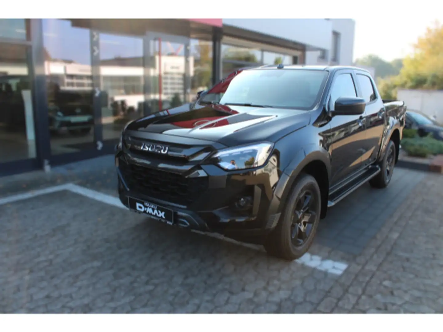 Isuzu D-Max 4x4 Double Cab V-CROSS Automatik Noir - 2