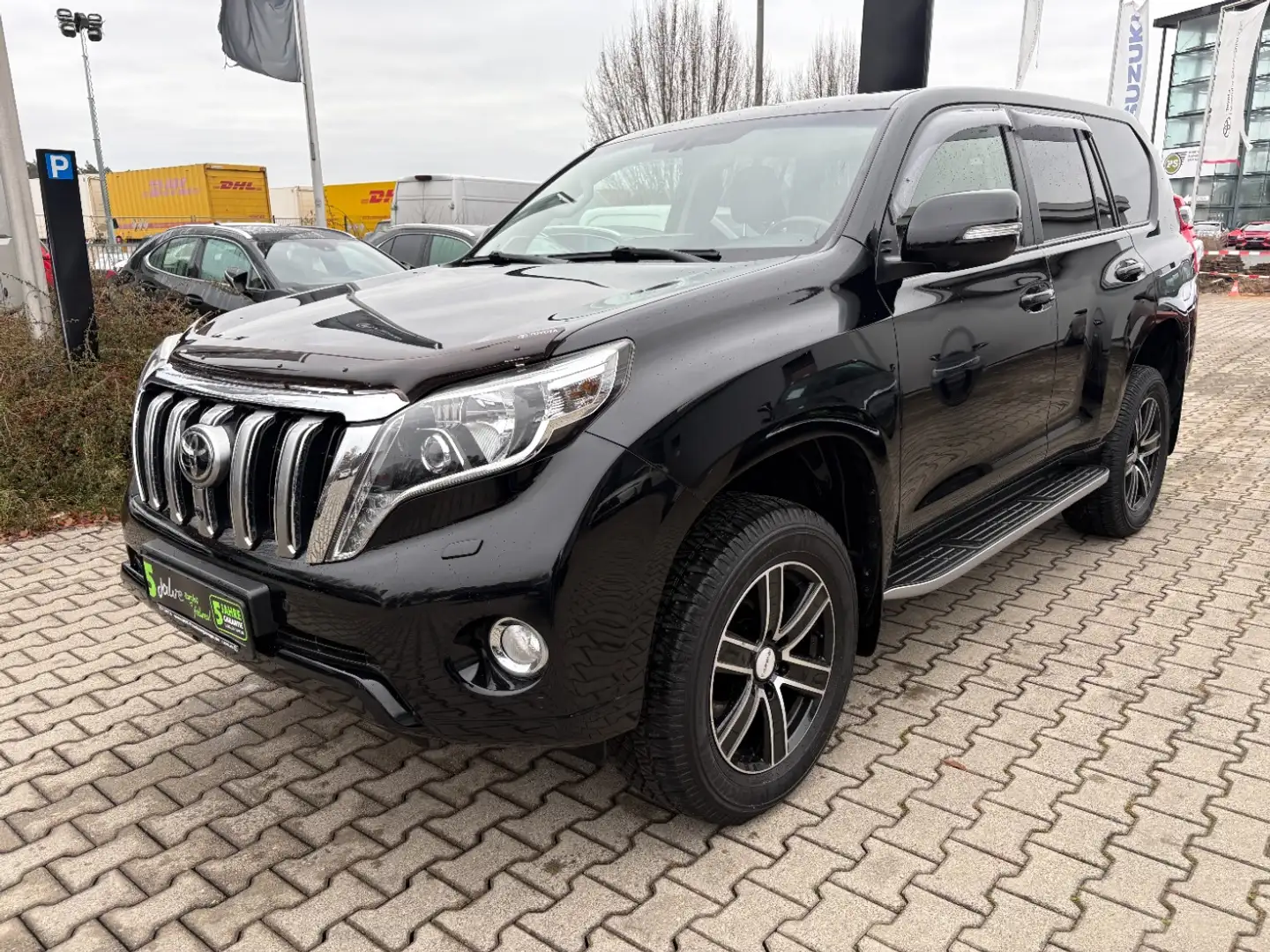 Toyota Land Cruiser 3.0 D-4D TEC-Edition 7-Sitzer, 8fach Schwarz - 2