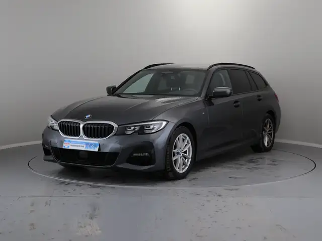 BMW 320 dXAS*M-PACK*FULL-OPTION*4x4*NAVI*LED*BUSINESS*