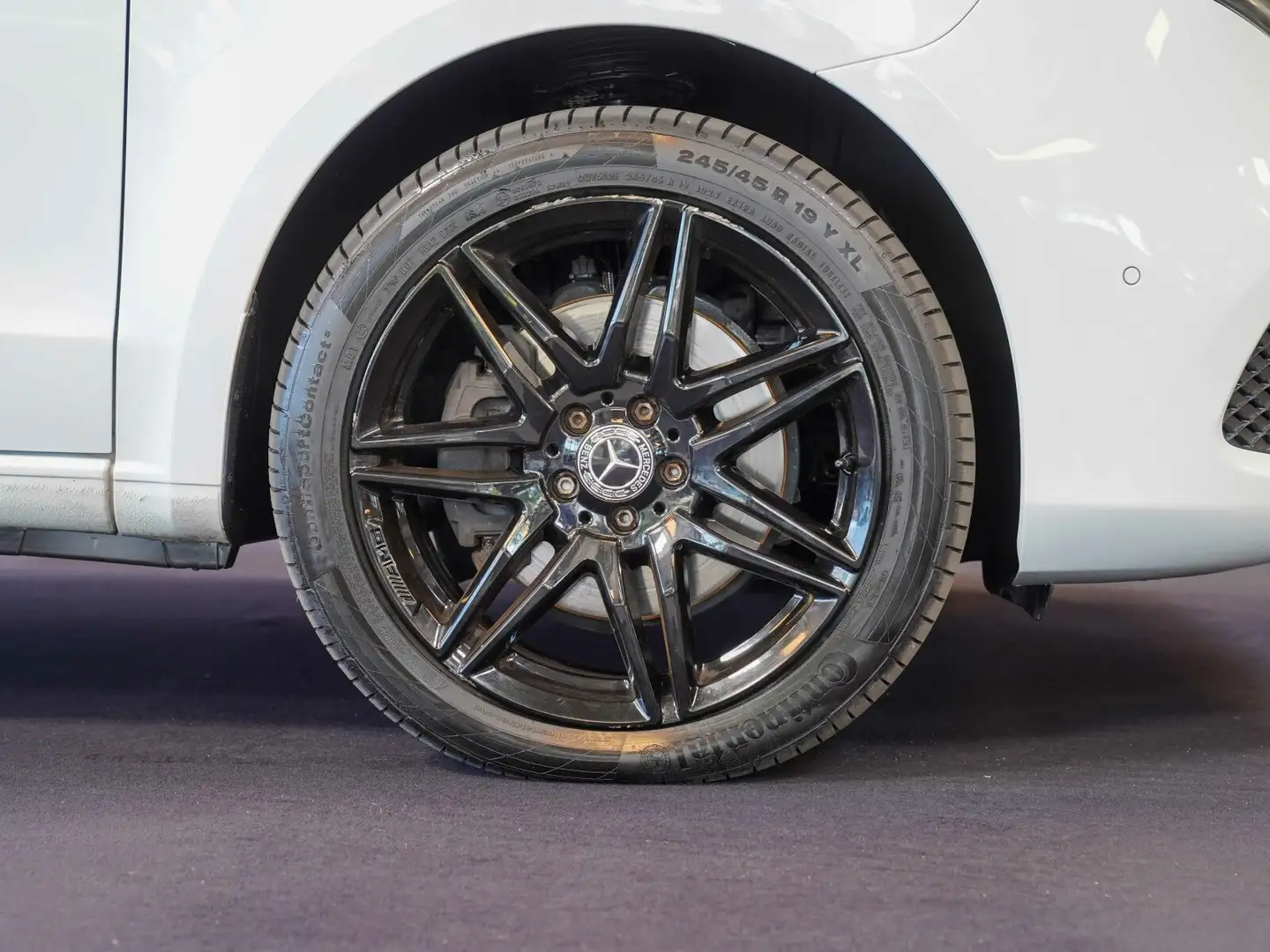 Mercedes-Benz V 300 V 300 d 4M AVANTGARDE Exclusive Lang AIRMATIC White - 2