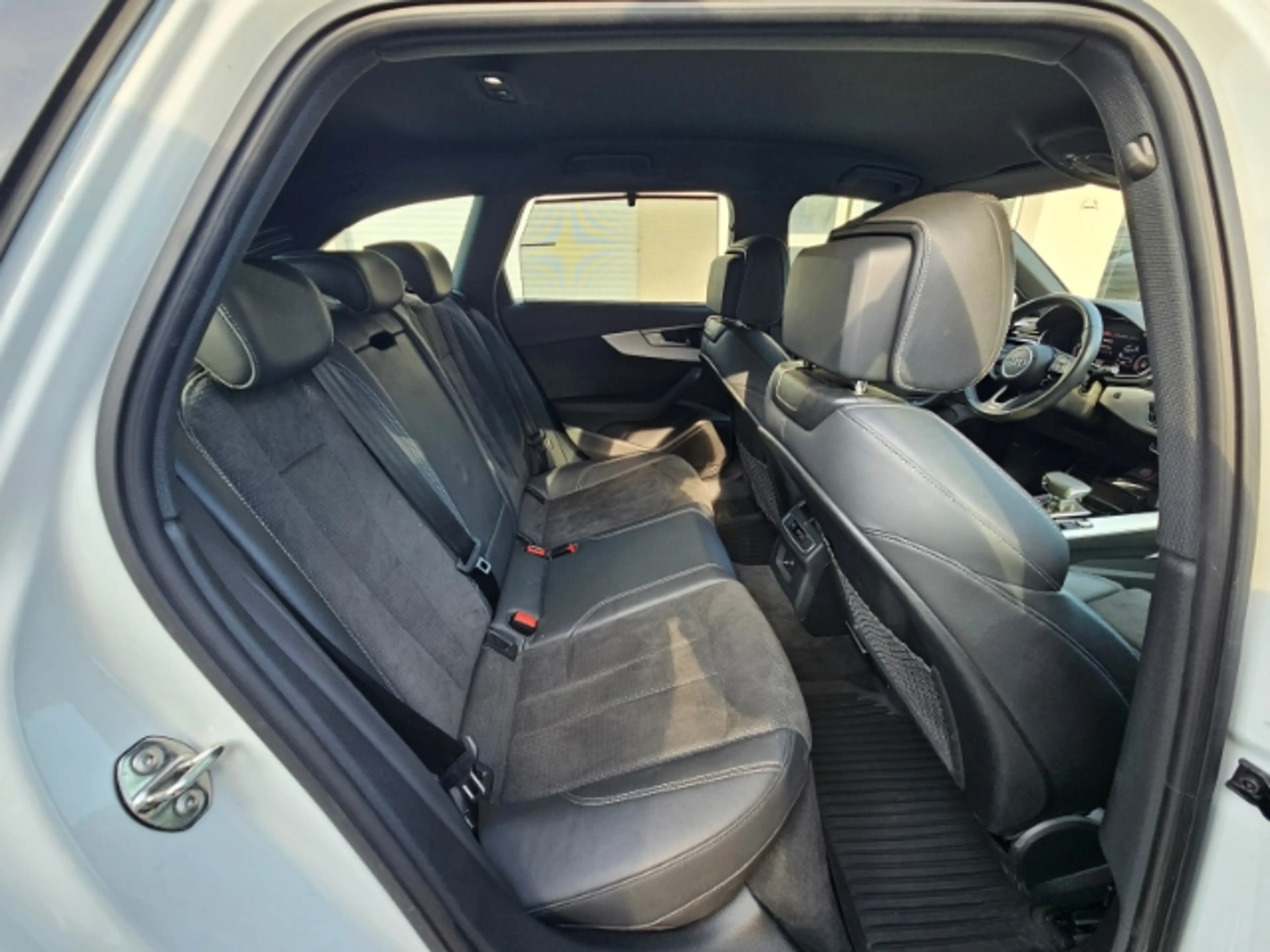 Audi S4 Avant 3.0 TDI quattro basis EU6d-T — photo 12