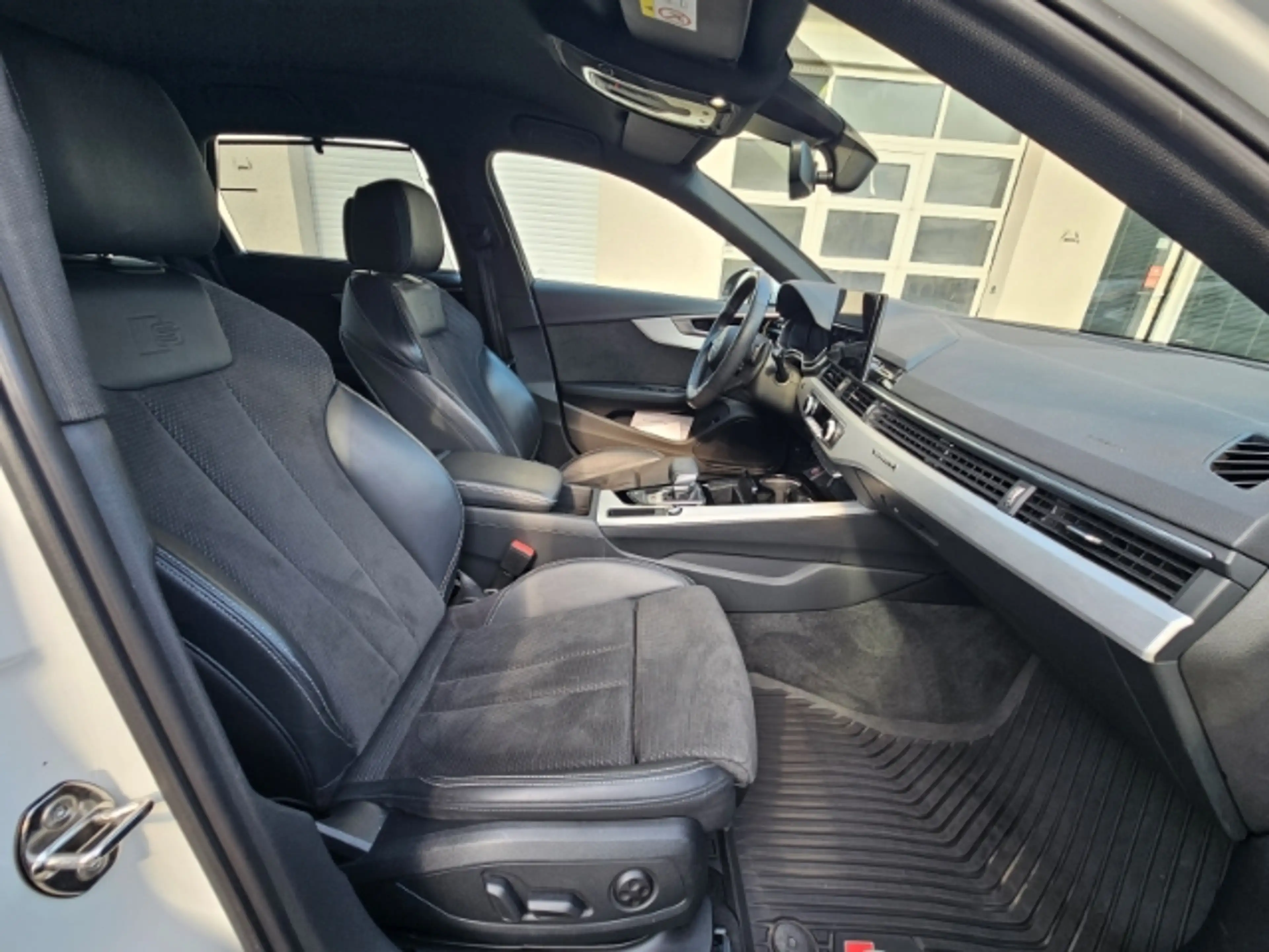 Audi S4 Avant 3.0 TDI quattro basis EU6d-T — photo 7