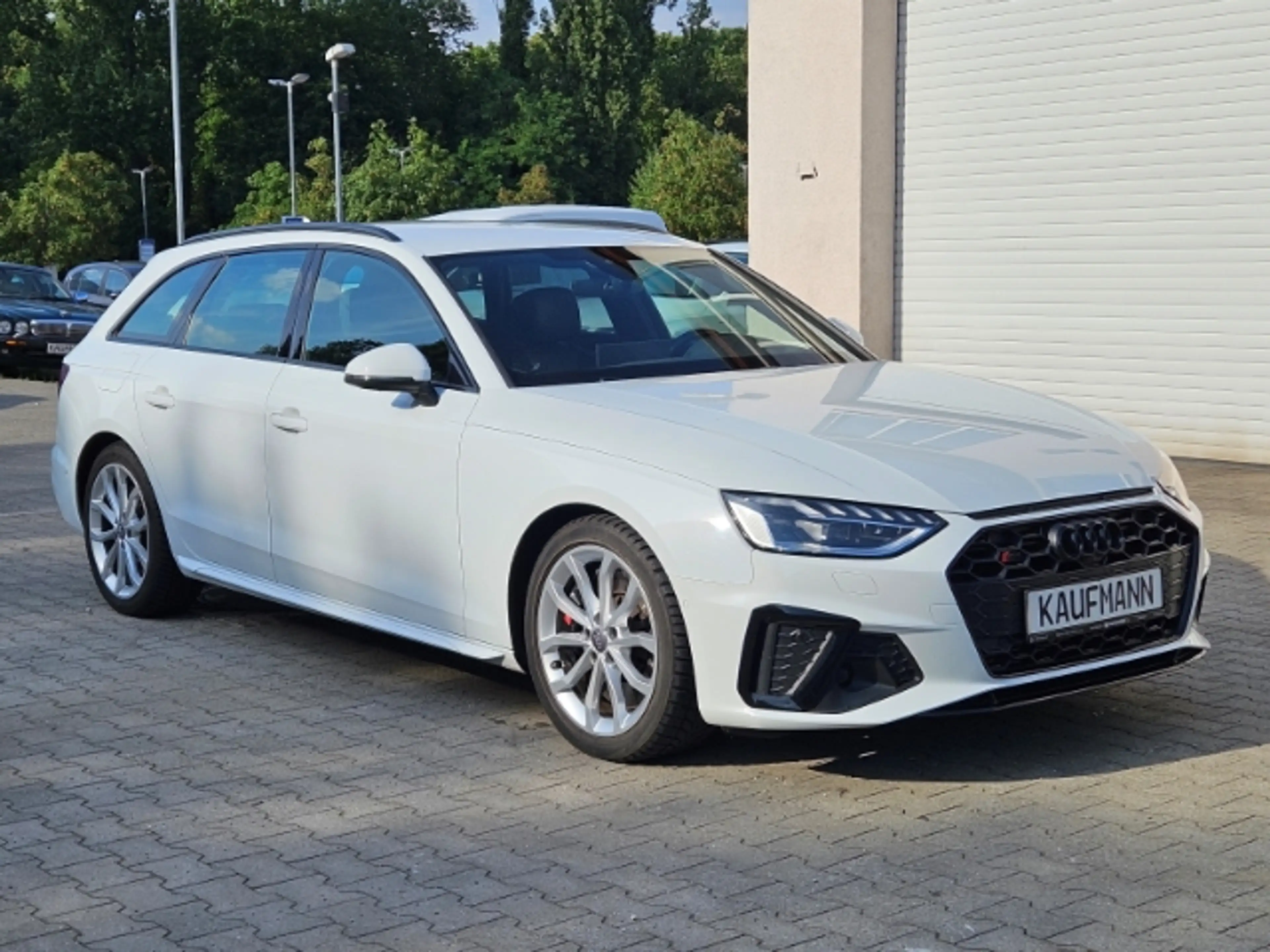 Audi S4 Avant 3.0 TDI quattro basis EU6d-T — photo 3