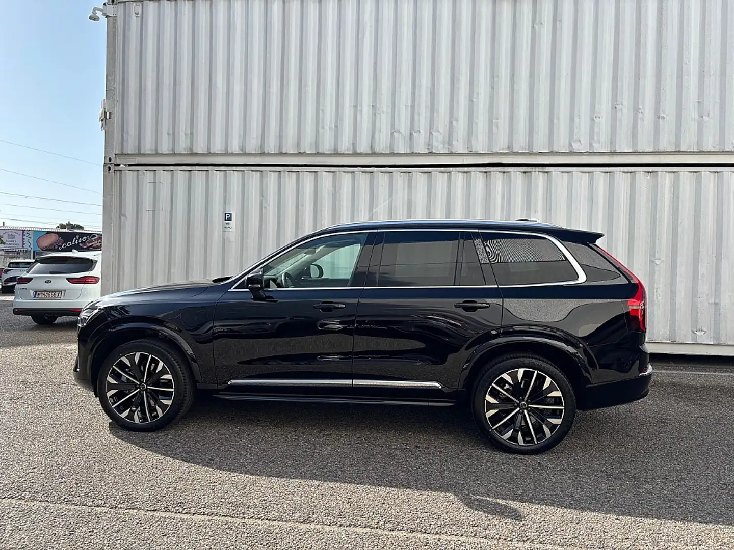 Volvo XC90 T8 AWD PHEV 14,7kWh Ultra Bright AUTO STAHL WIE... Schwarz - 2
