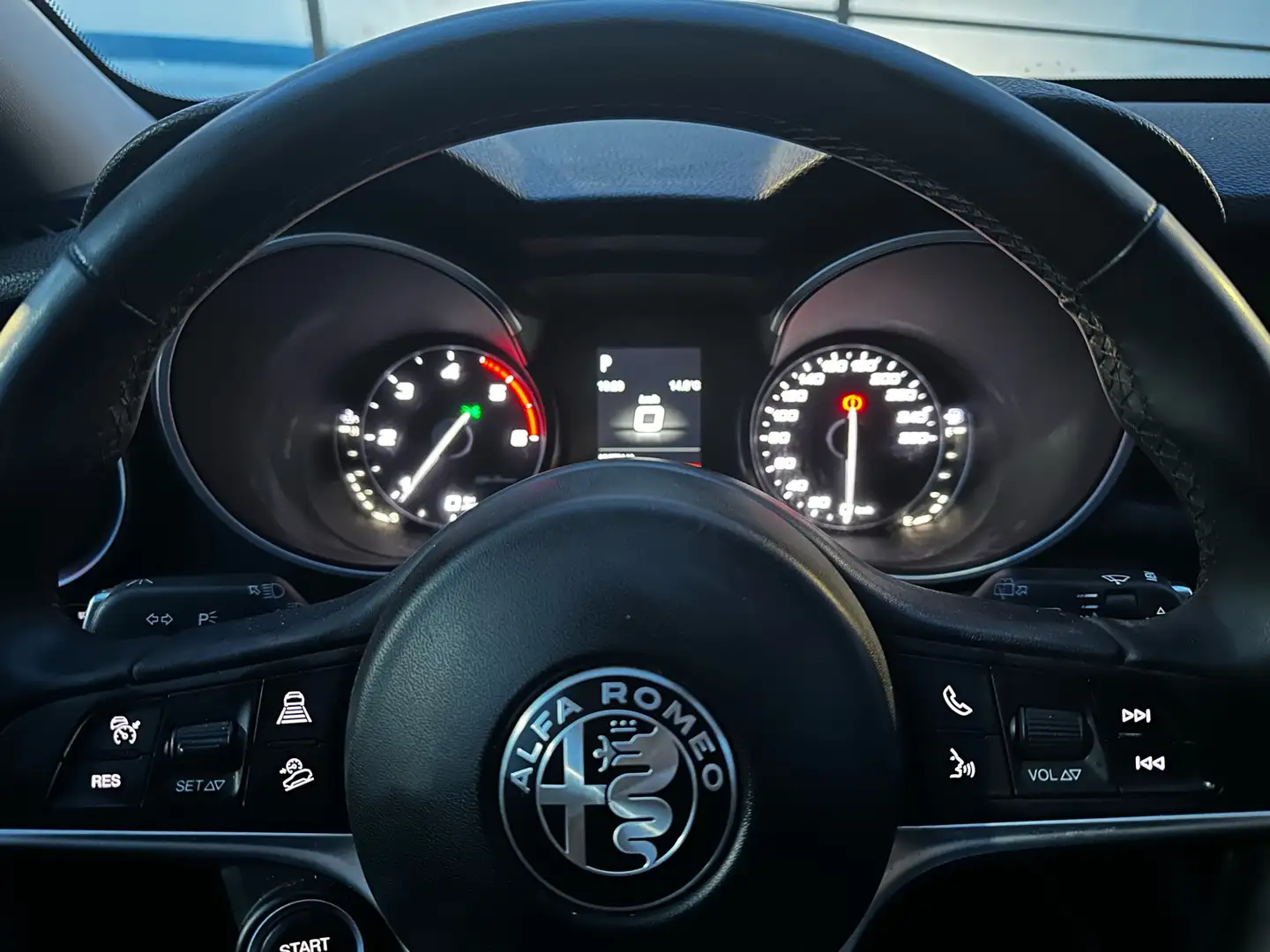 Alfa Romeo Stelvio 2.2 t Business Q4 190cv auto my19 - 1