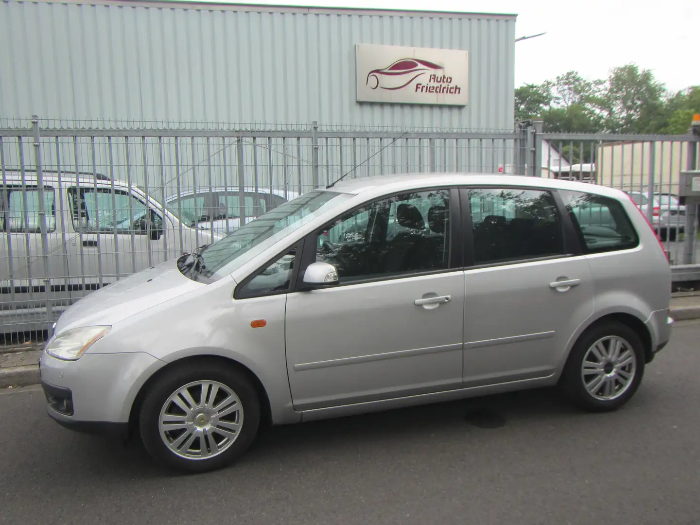 Ford Focus C-Max Ghia Silber - 1