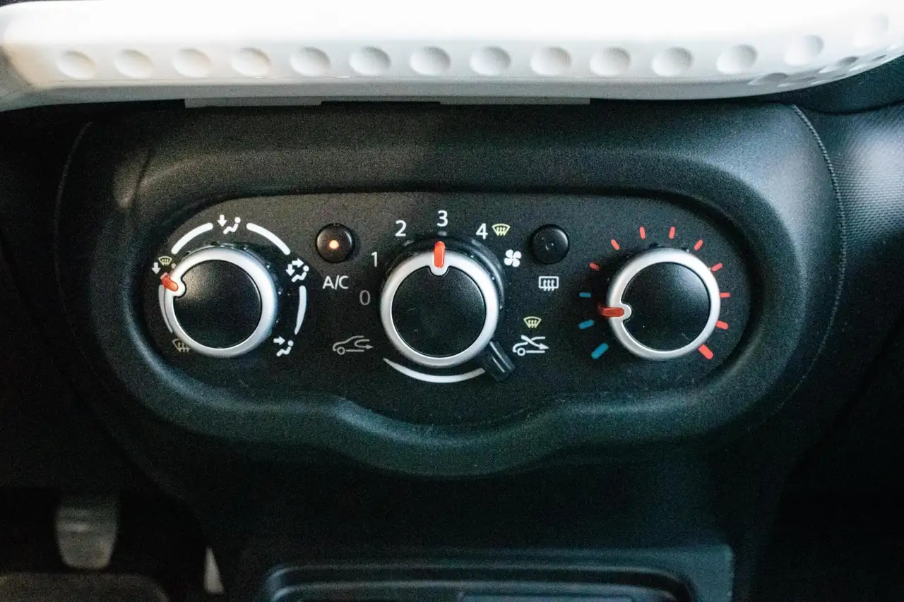 Renault Twingo 1.0 SCe Limited INCL. NW APK CRUISE AIRCO 5-DRS BL, миниатюра 11