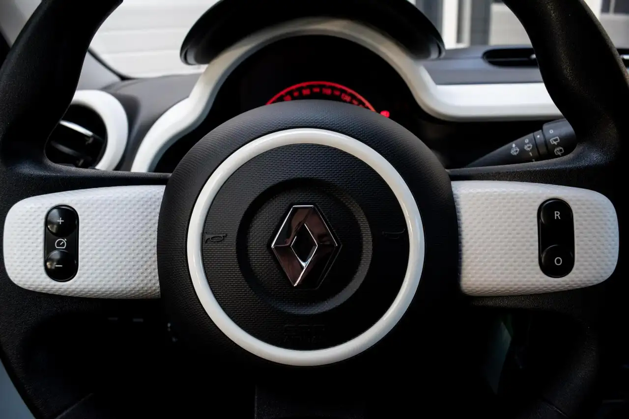 Renault Twingo 1.0 SCe Limited INCL. NW APK CRUISE AIRCO 5-DRS BL, миниатюра 15