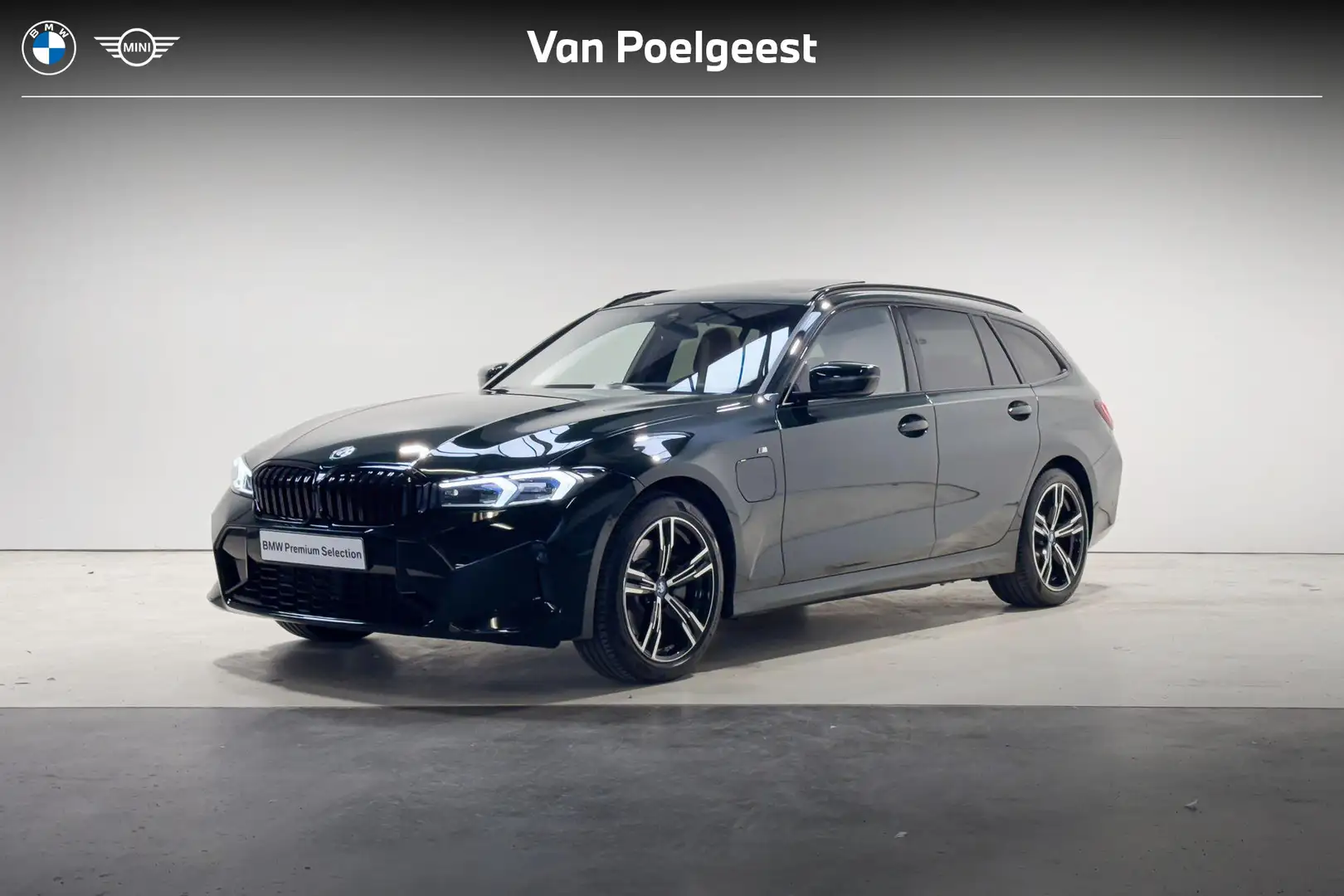 BMW 330 3 Serie Touring 330e Innovation Pack M Sportpakket Groen - 1