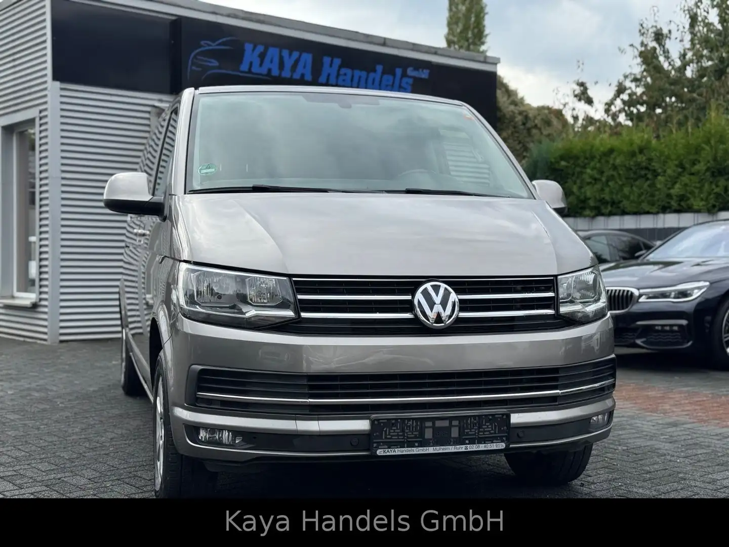 Volkswagen T6 Caravelle Comfortline LANG/Navi/DSG/8-Sitzer Gold - 2