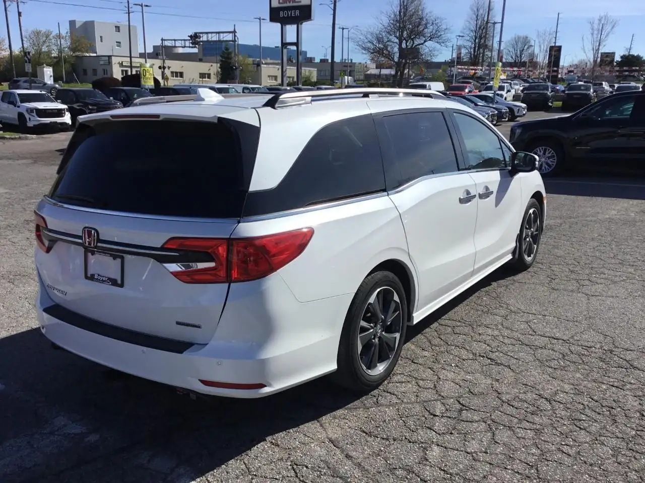 Honda Odyssey снимка Honda Odyssey