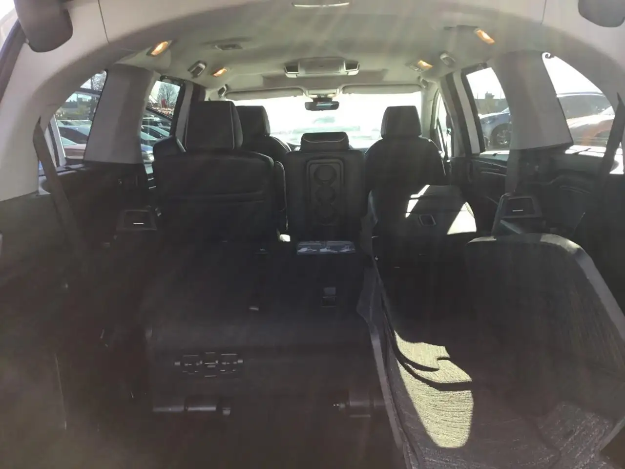 Honda Odyssey снимка Honda Odyssey
