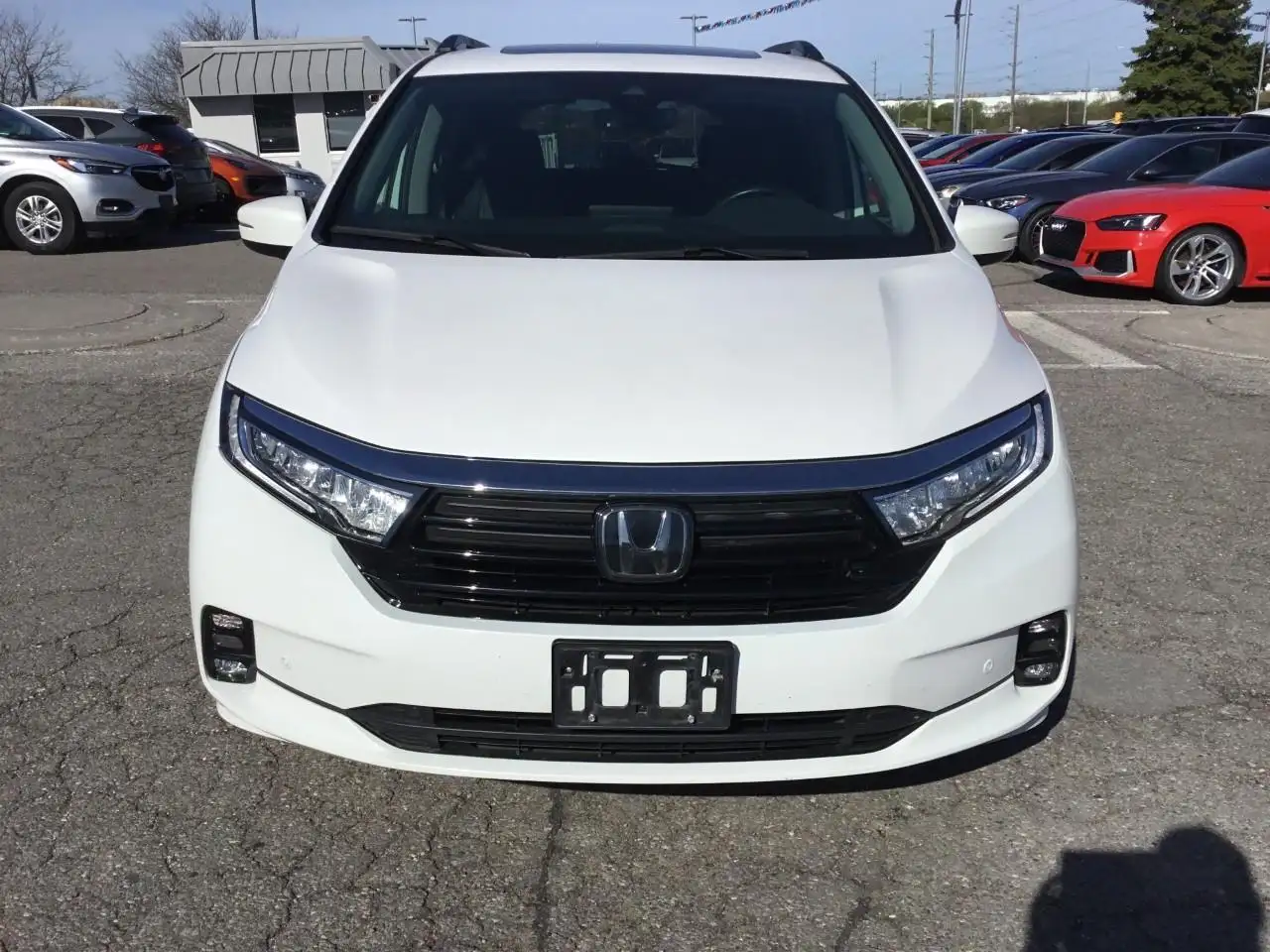Honda Odyssey снимка Honda Odyssey