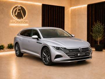 1,4 eHybrid 218 DSG 6 Elégance