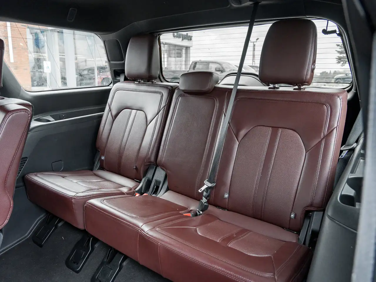 Ford Expedition снимка Ford Expedition