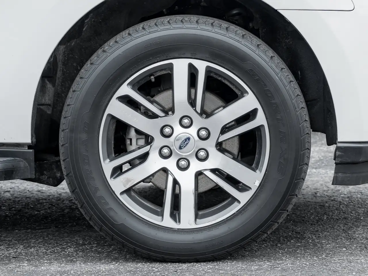 Ford Expedition снимка Ford Expedition