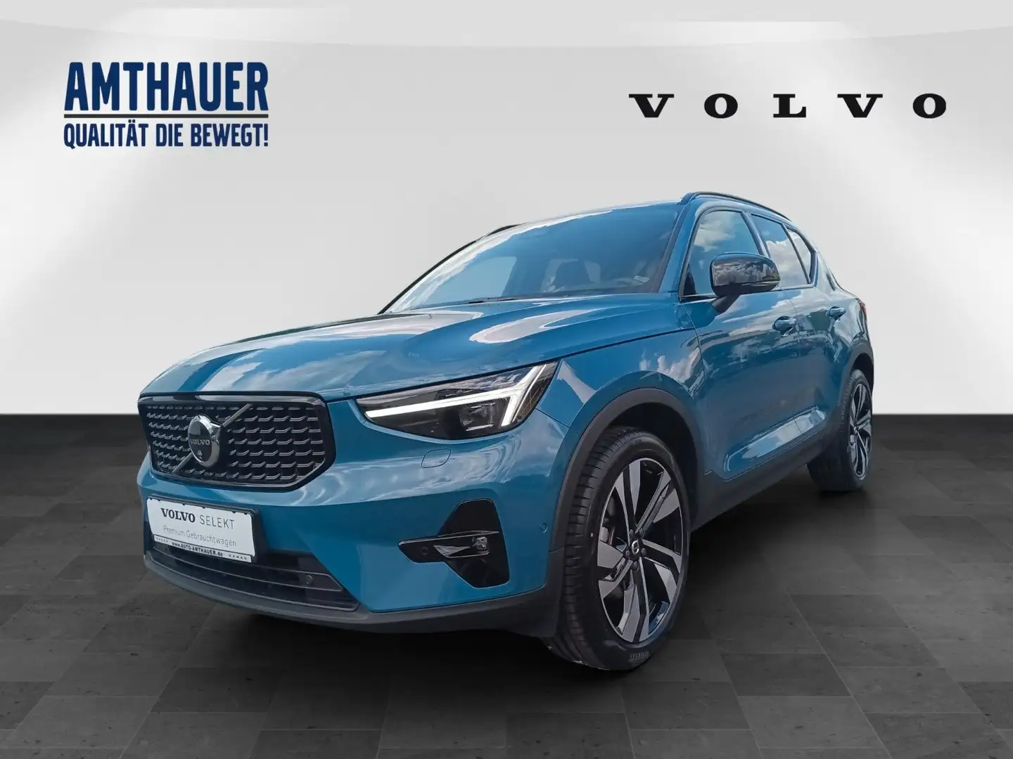 Volvo XC40 B4 2WD Ultra Dark AHK/360°/Panorama Blau - 1