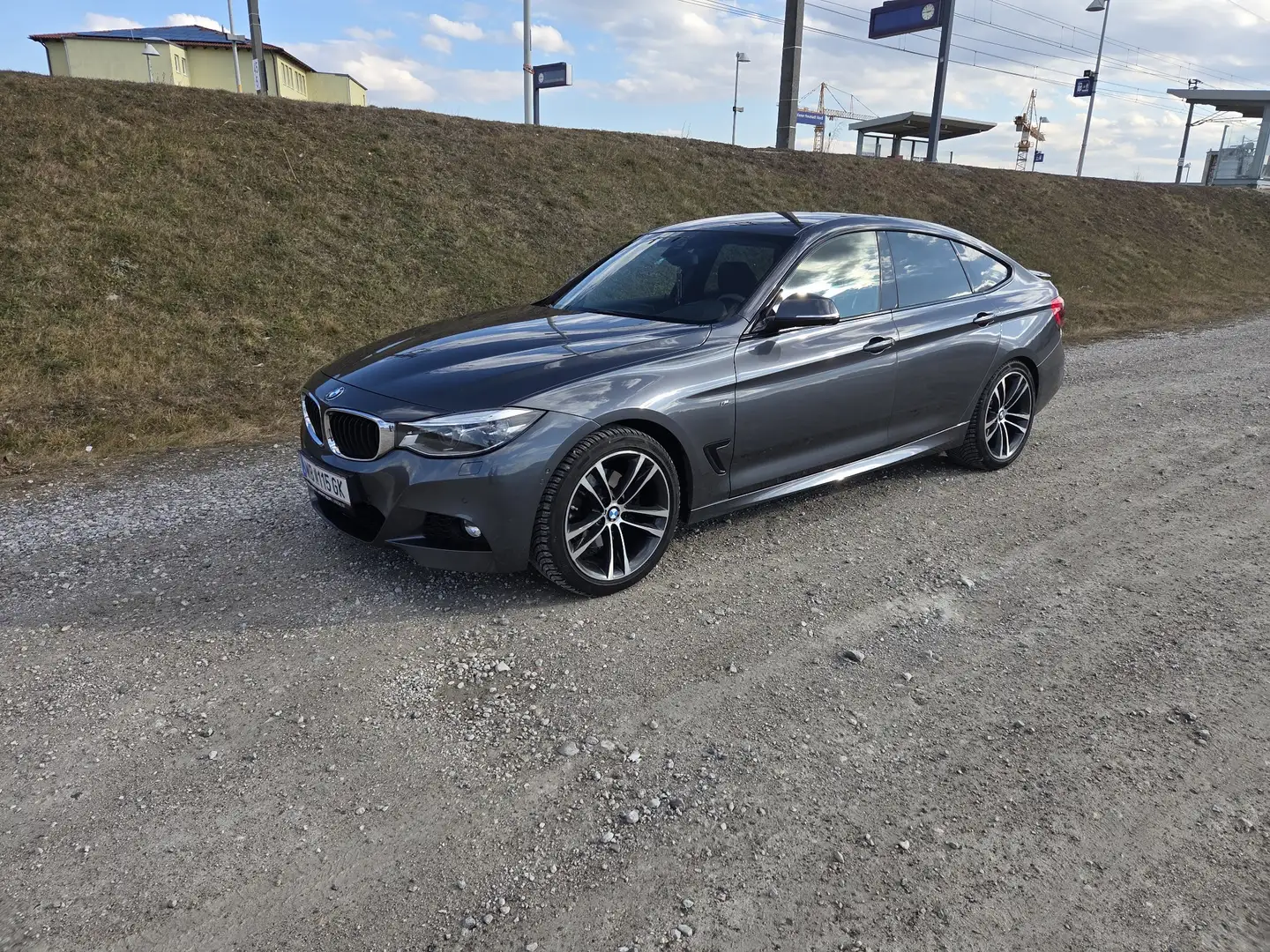 BMW 330 330d xDrive Gran Turismo M Sport Aut. - 1