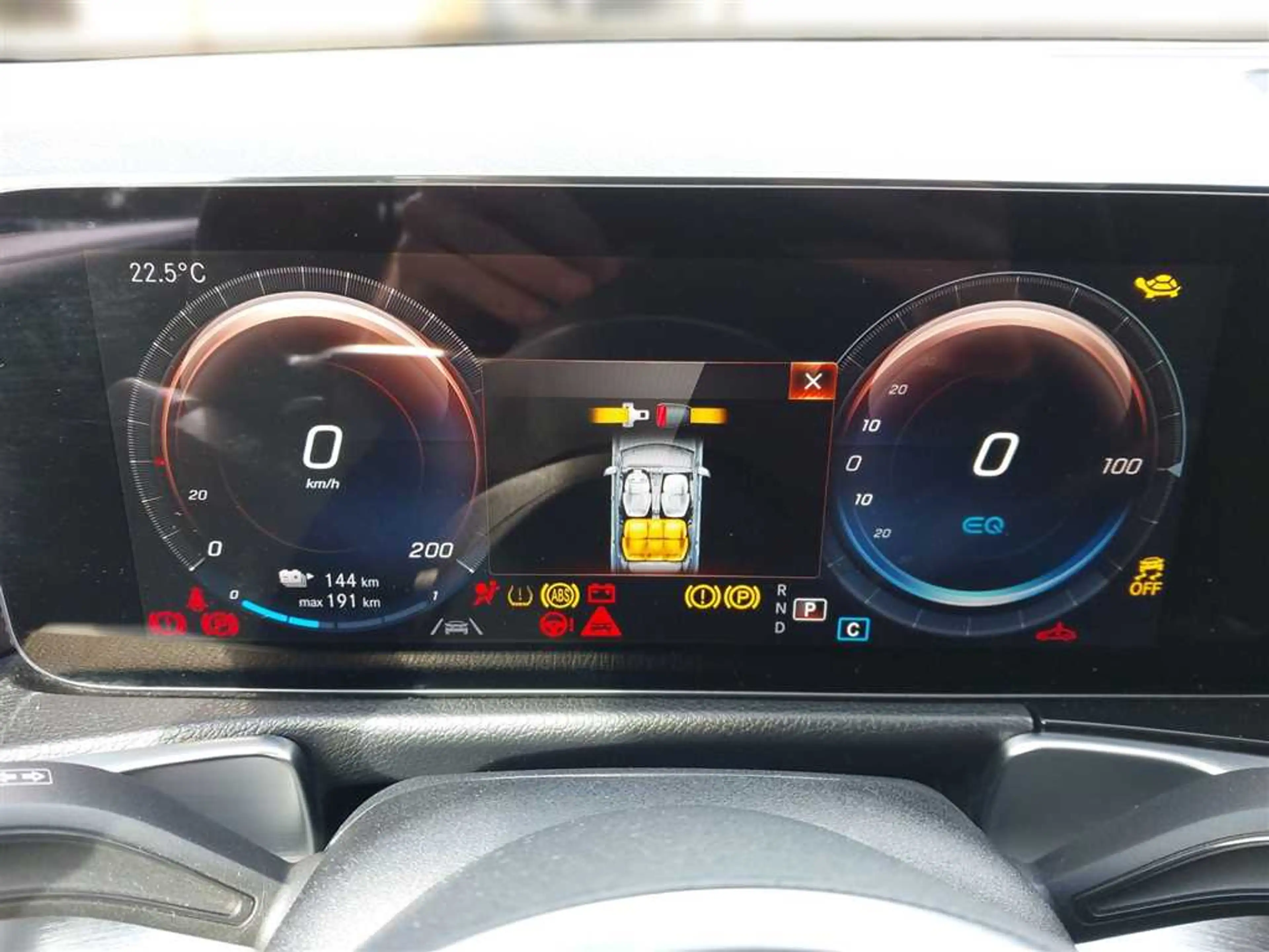 Mercedes-Benz EQB 250 67 kWh — photo 10