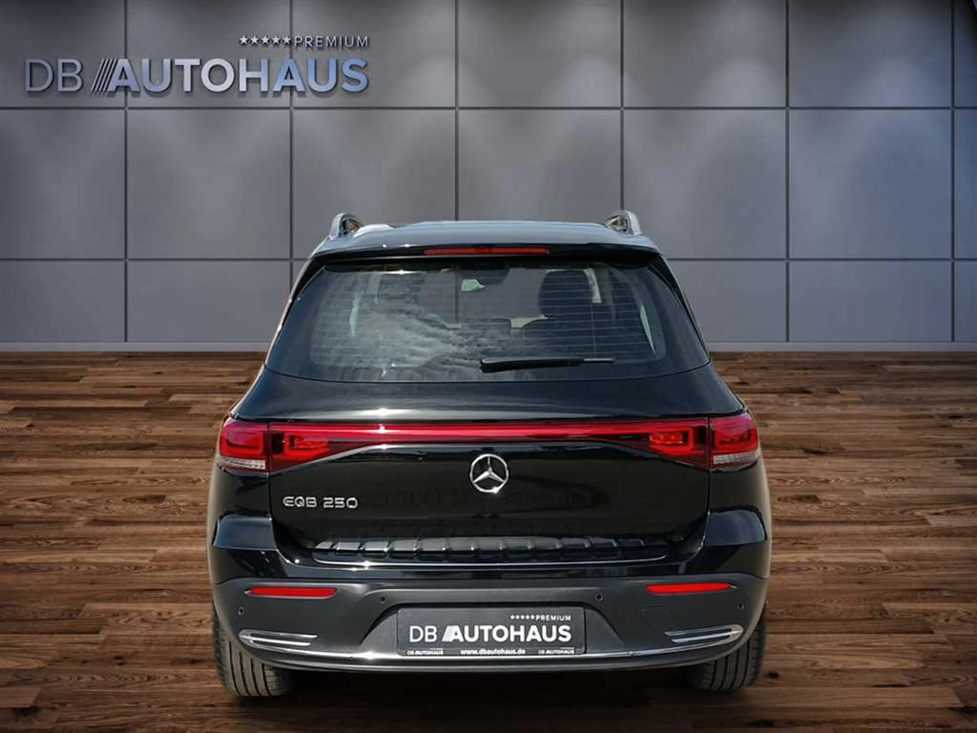 Mercedes-Benz EQB 250 67 kWh — photo 5