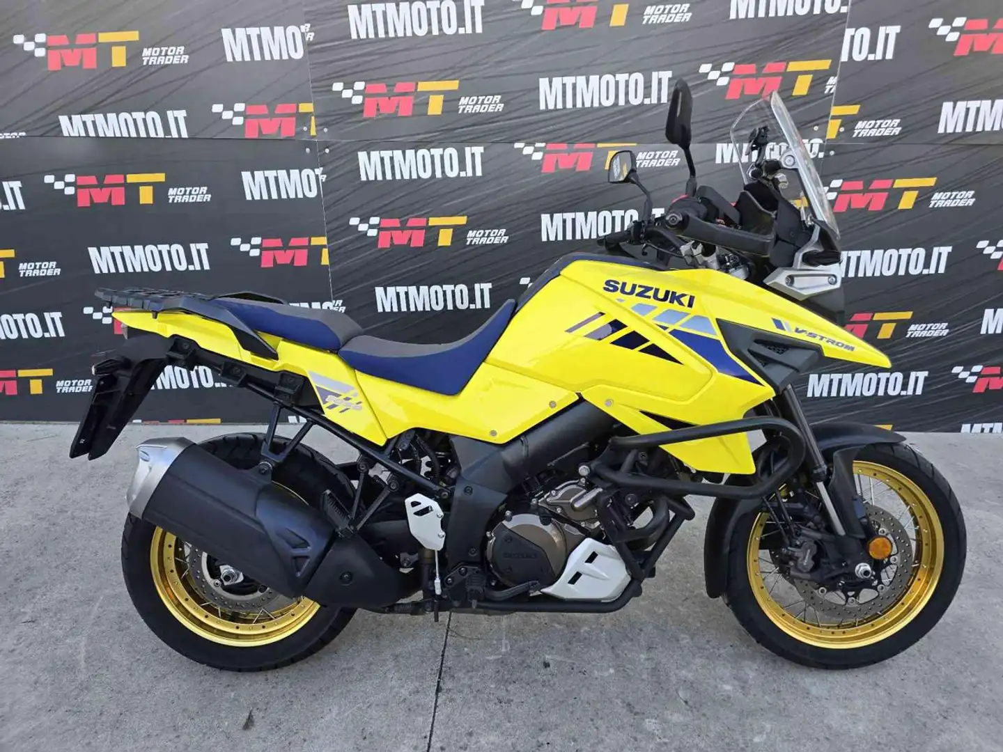 Suzuki V-Strom 1050 XT Video 360 Giallo - 1