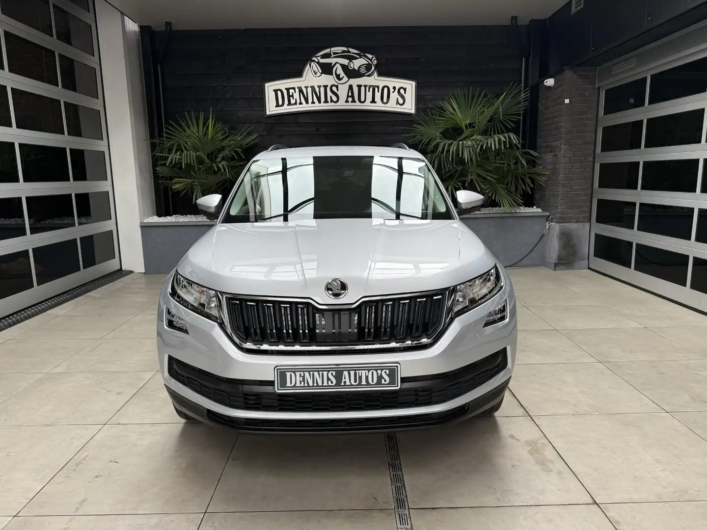 Skoda Kodiaq 1.5 TSI Business Edition Plus Automaat! Zilver - 2