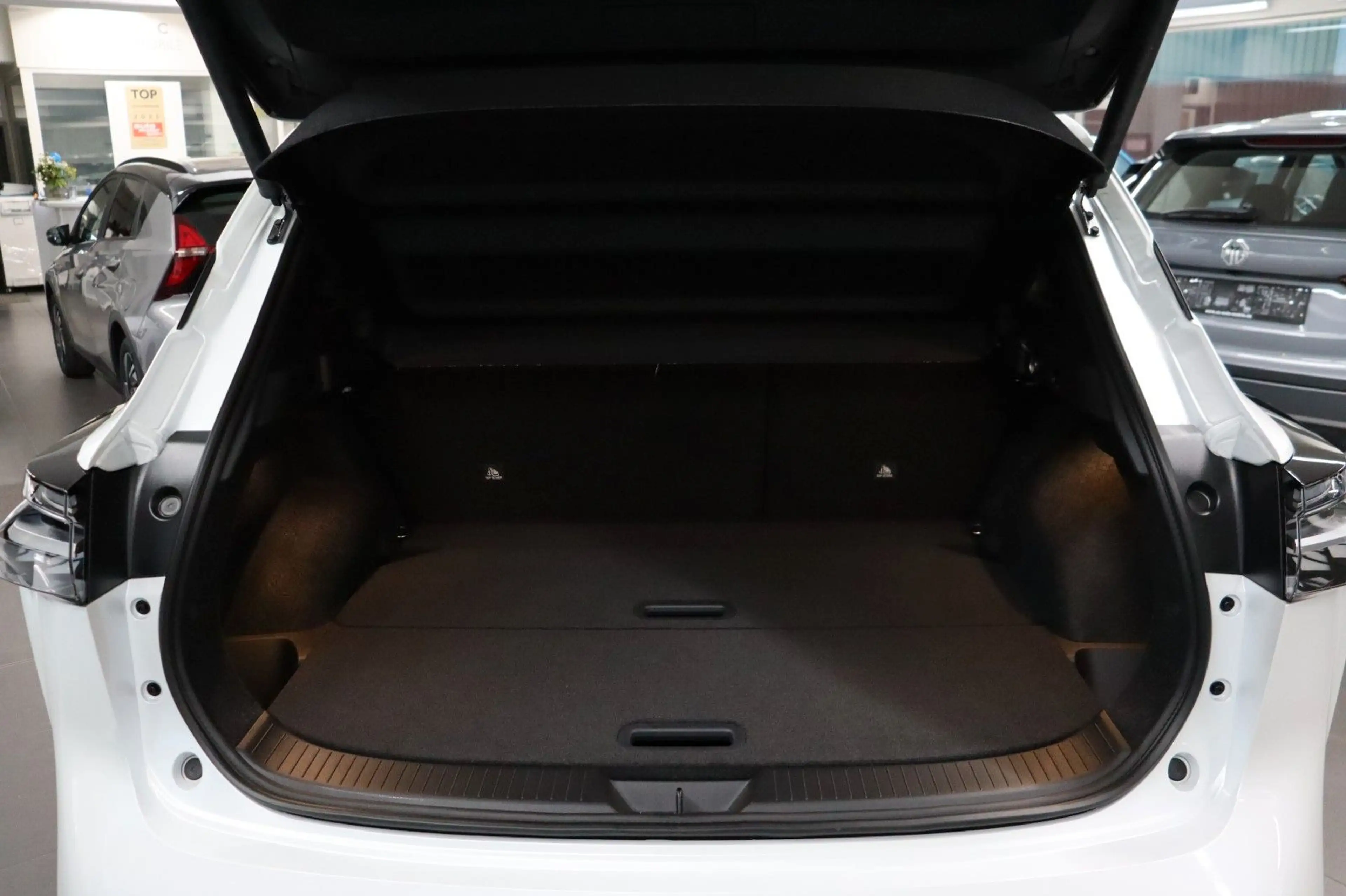 Nissan Qashqai 1.3 Tekna Pano Leder HUD 360° 19" SOFORT — photo 15