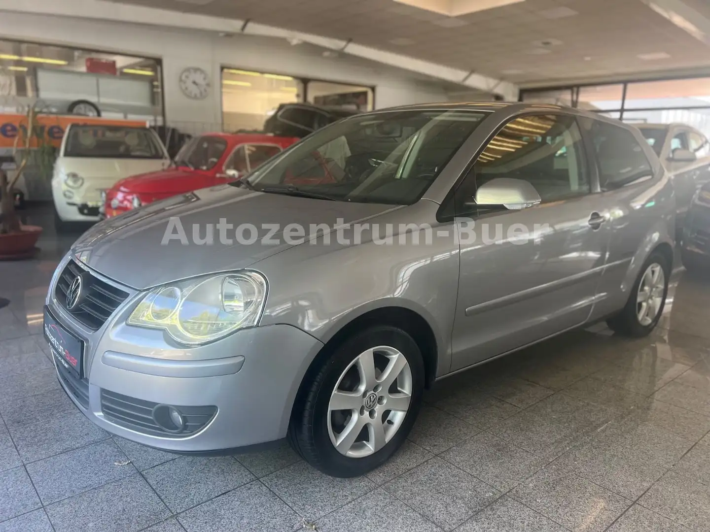 Volkswagen Polo IV United "Klima/Sitzheizung/PDC" Zilver - 2