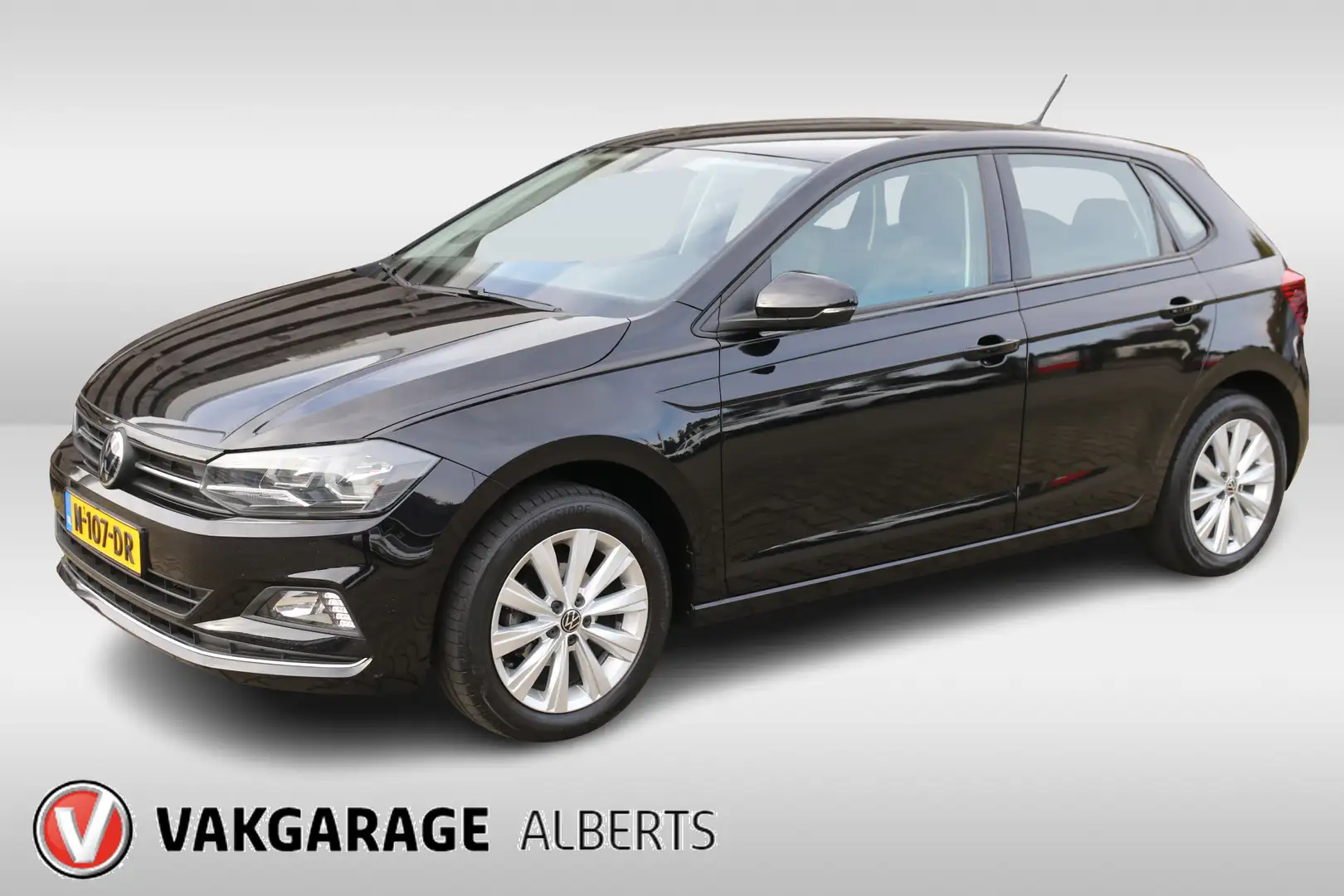 Volkswagen Polo 1.0 TSI Highline / Navi / Cruise Zwart - 1