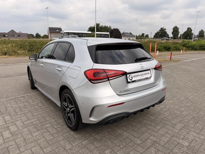 Mercedes-Benz A 250 AMG-Pack - Plug in Hybride - Alcantara — photo 4