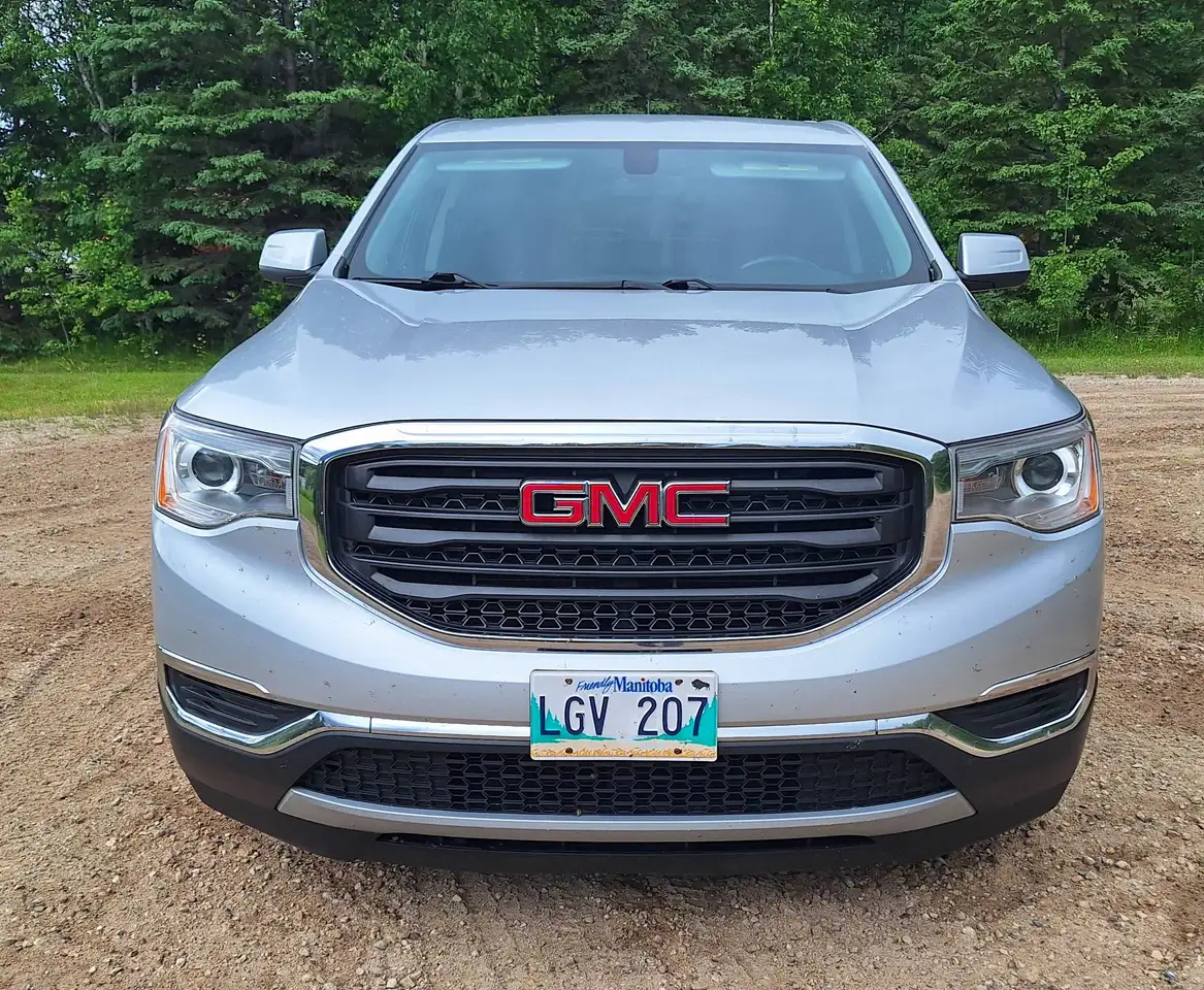 GMC Acadia photo GMC Acadia