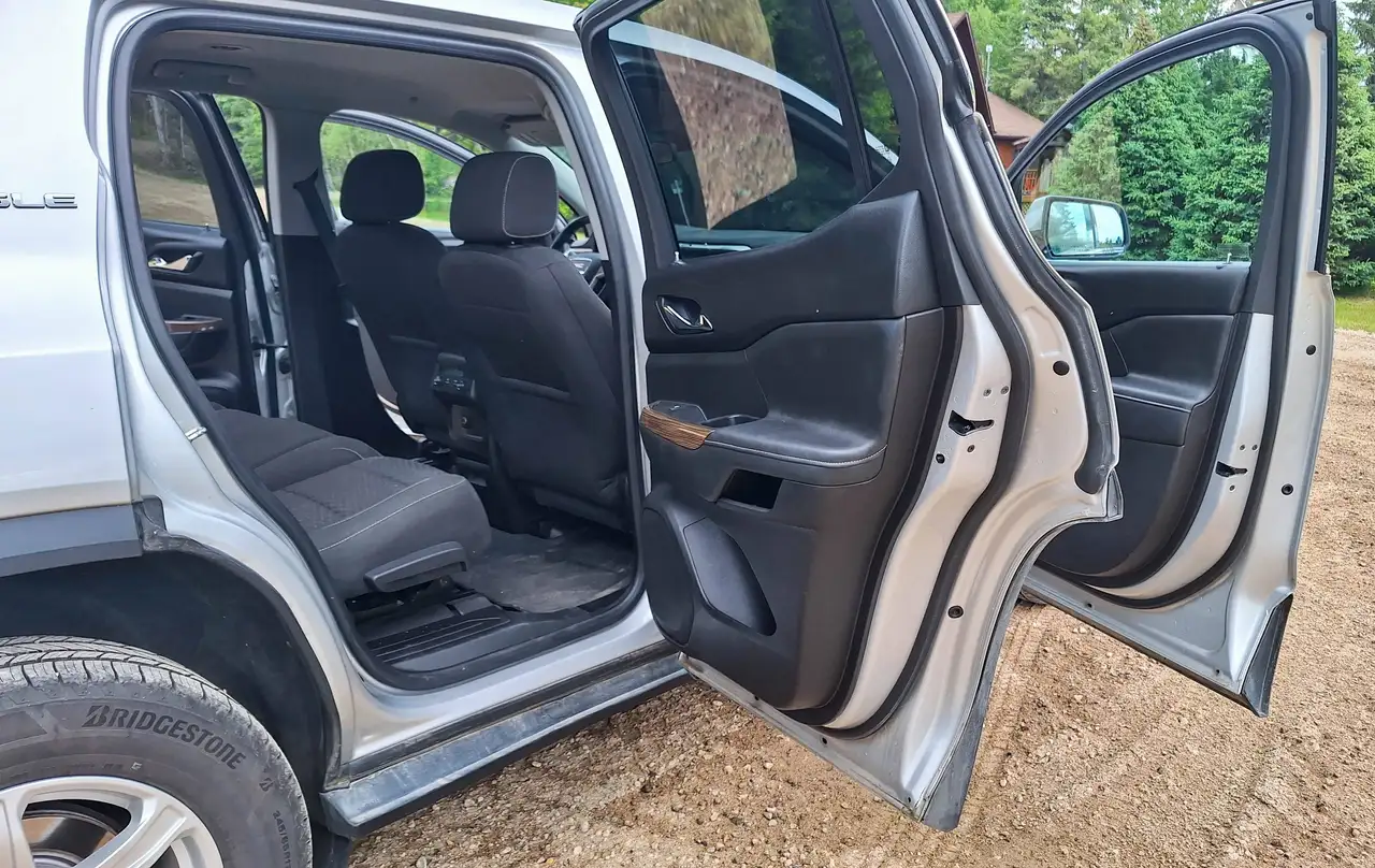GMC Acadia photo GMC Acadia