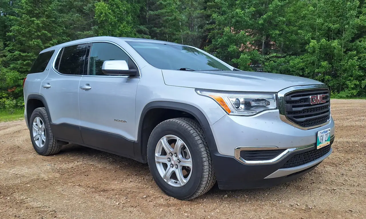 GMC Acadia photo GMC Acadia