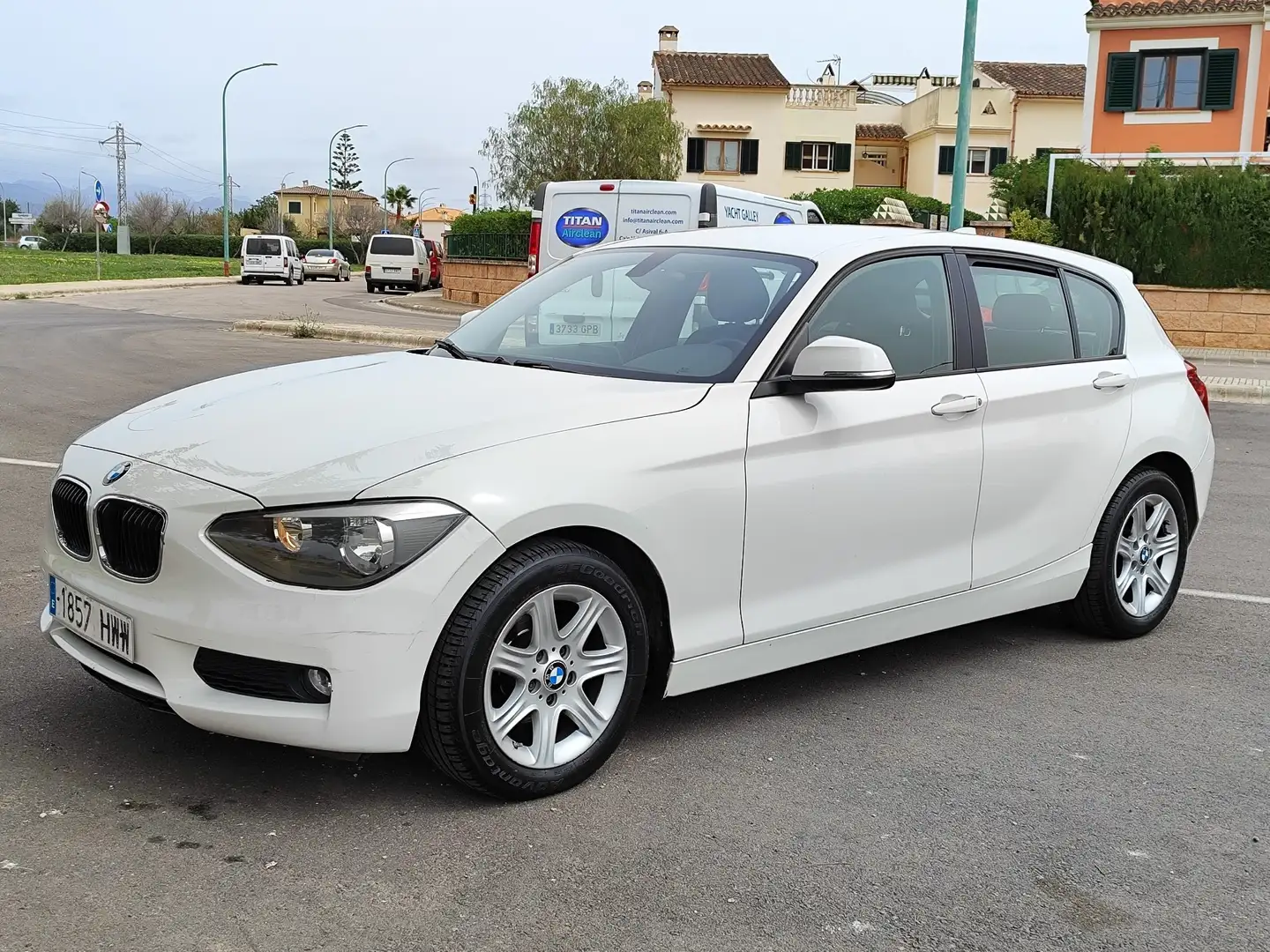 BMW 116 116iA Blanco - 1