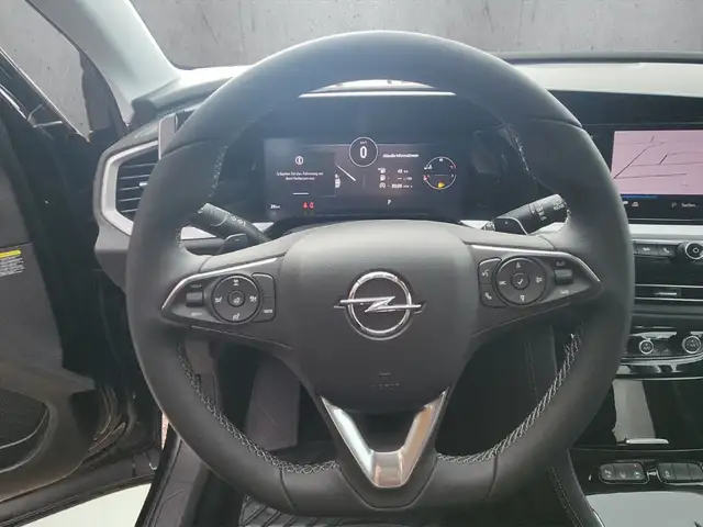 Opel Grandland view 10