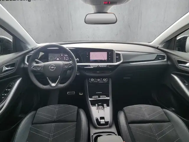 Opel Grandland view 12