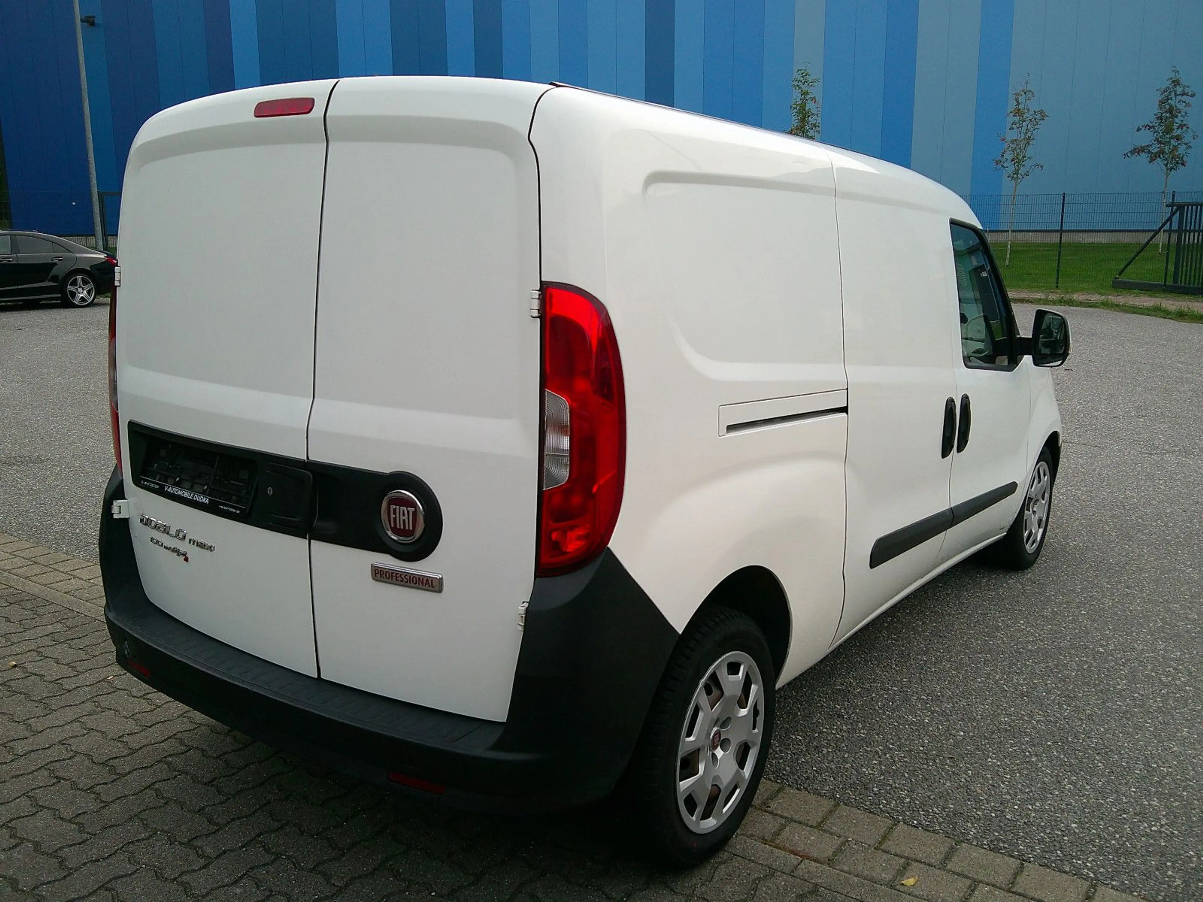 Fiat Doblo SX MaxI Kühlkastenwagen — photo 14