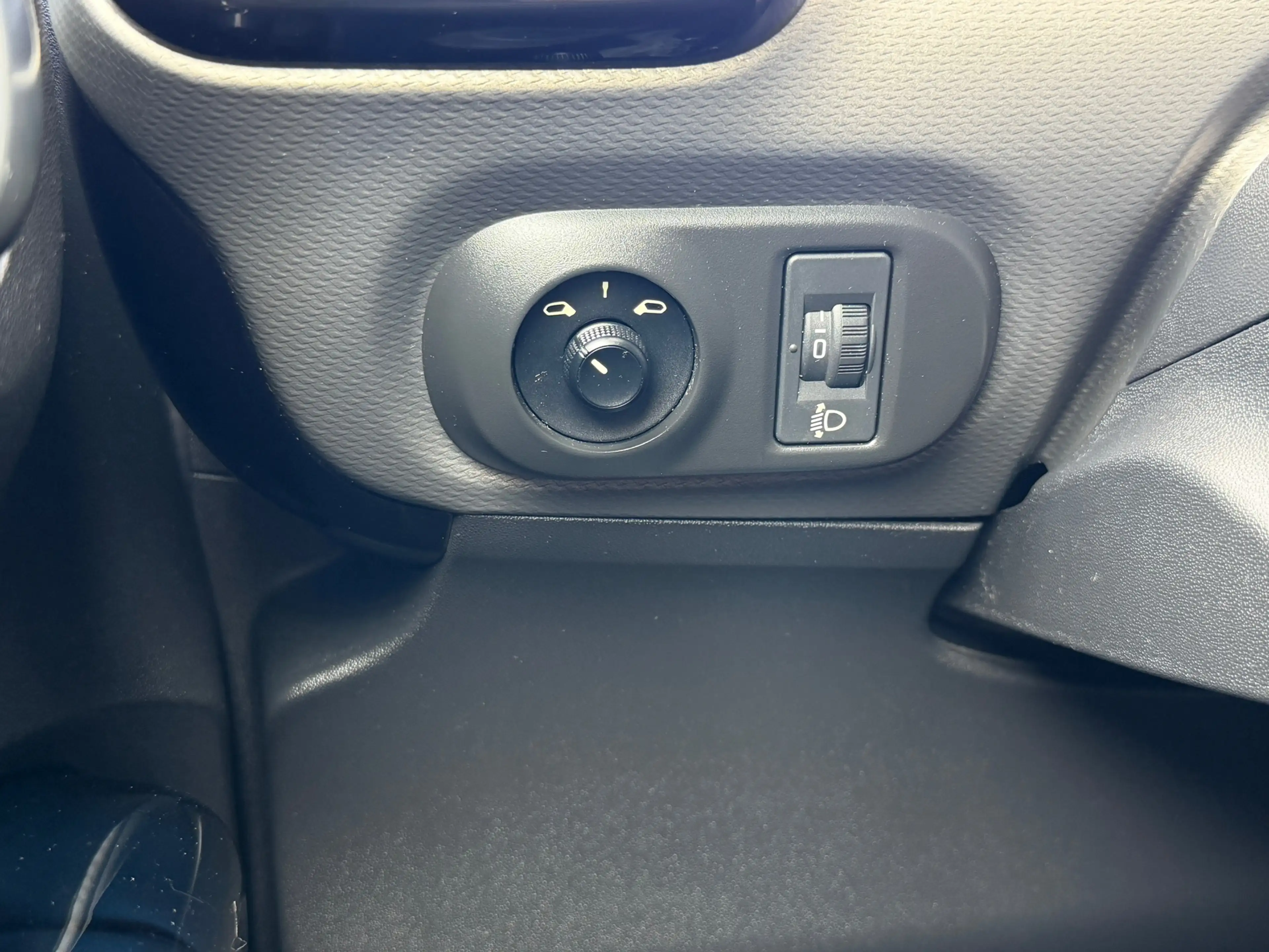 Citroen C4 Cactus 1.2 PureTech Feel Automaat|Camera|Navi — photo 13